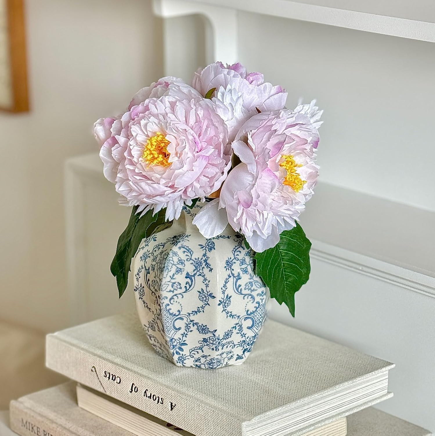 Vintage Blue Ceramic Vase, Small Blue and White Porcelain Decorative Flower Vase