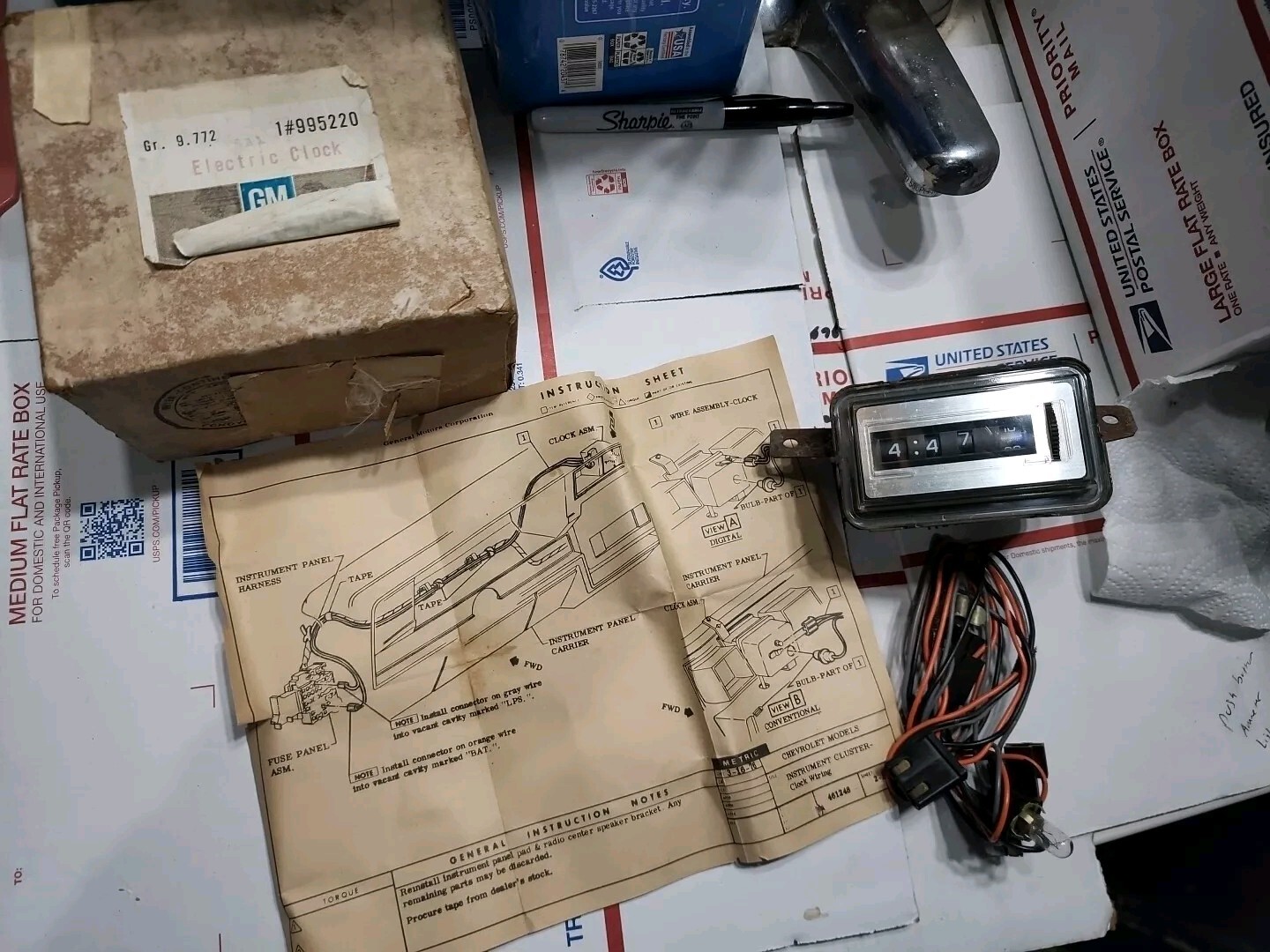 NOS 1977 1978 Chevrolet Impala Caprice Electric Clock Gm # 995220