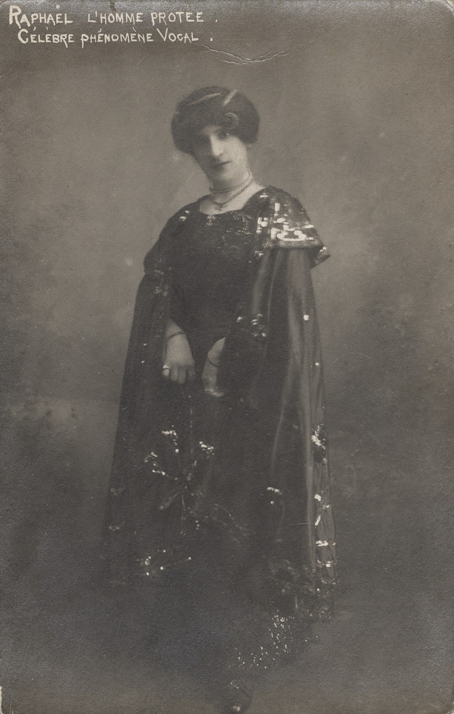c. 1910's Raphael Célèbre Phénomène Vocal RPPC EARLY DRAG QUEEN c. 1910's Raphael Célèbre Phénomène Vocal RPPC EARLY DRAG QUEEN