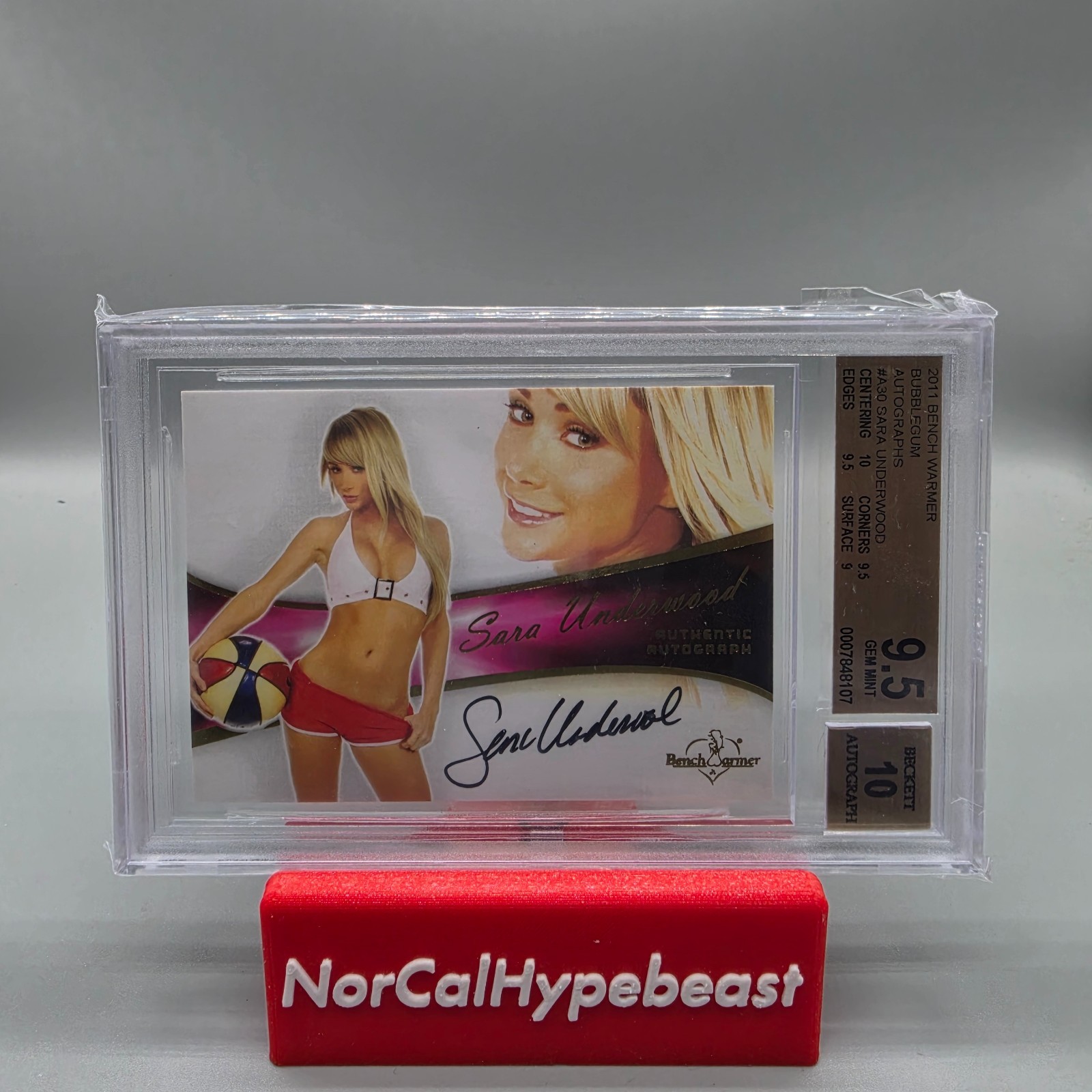 2011 Bench Warmer Bubblegum Autographs SARA JEAN UNDERWOOD Auto A-30 BGS 9.5 GEM