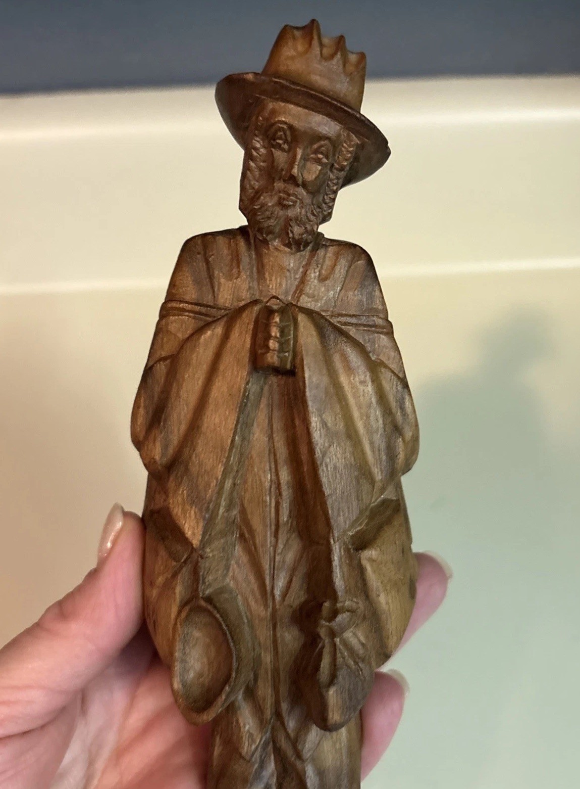 Vintage Hand Carved Wooden Traveler Figurine Folk Art Sculpture 9 Vintage Hand Carved Wooden Traveler Figurine Folk Art Sculpture 9
