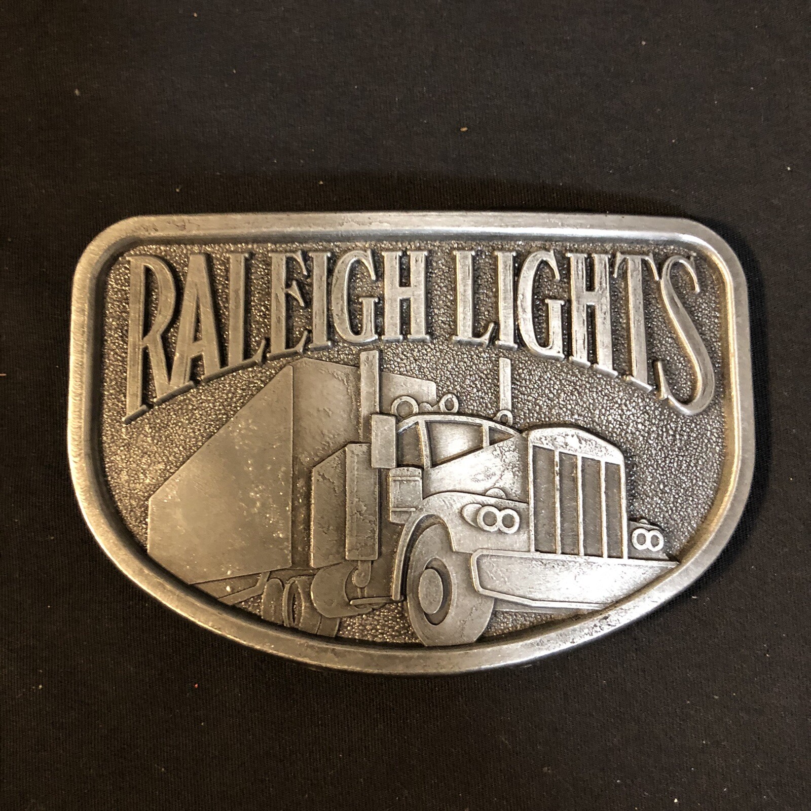 VTG RALEIGH LIGHTS Belt Buckle Cigarettes Long Haul Semi Rig Pewterlike