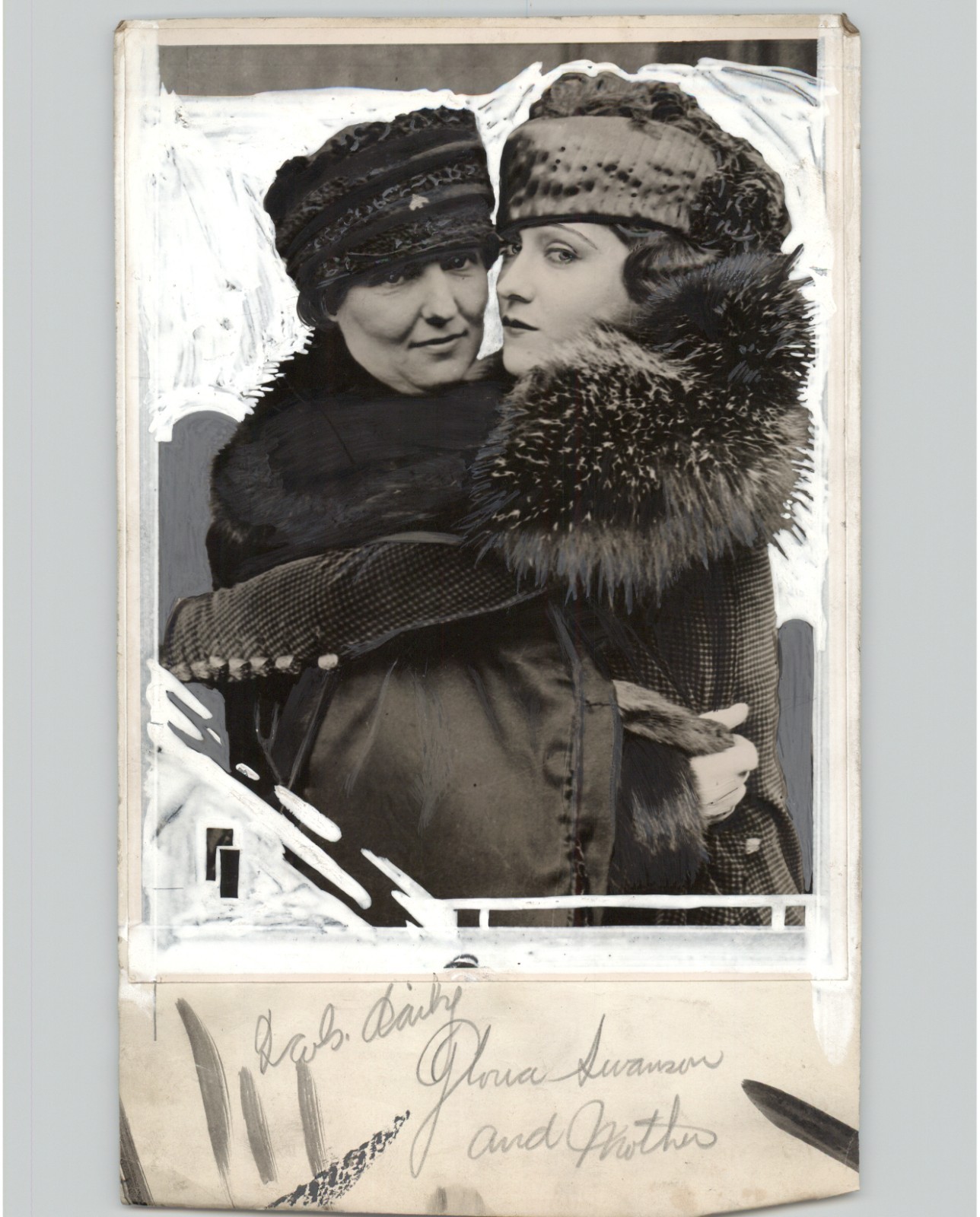 Hollywood Film Actress Gloria Swanson Hugs Mother 1922 Press Photo Hollywood Film Actress Gloria Swanson Hugs Mother 1922 Press Photo