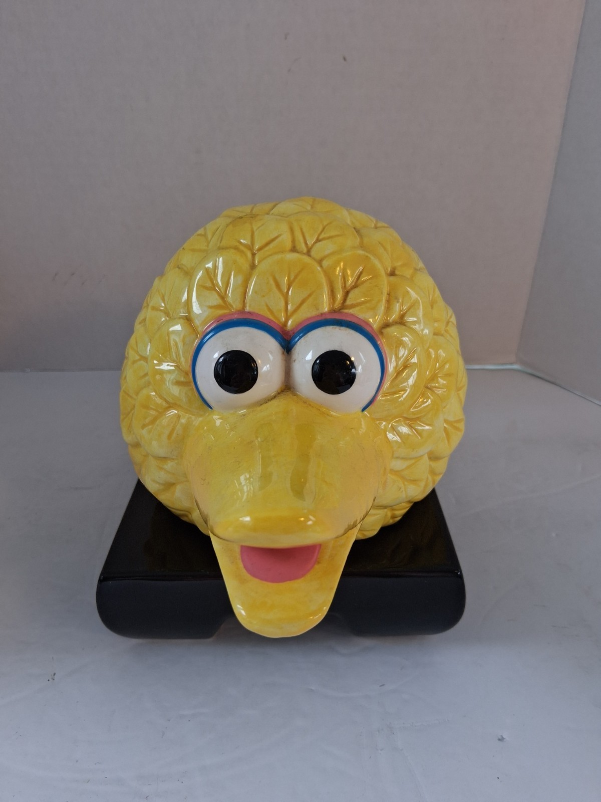 Vtg 1994 Seasame Street Big Bird, Ceramic Yellow \'Feathers\' Coin Bank;w/ Stopper