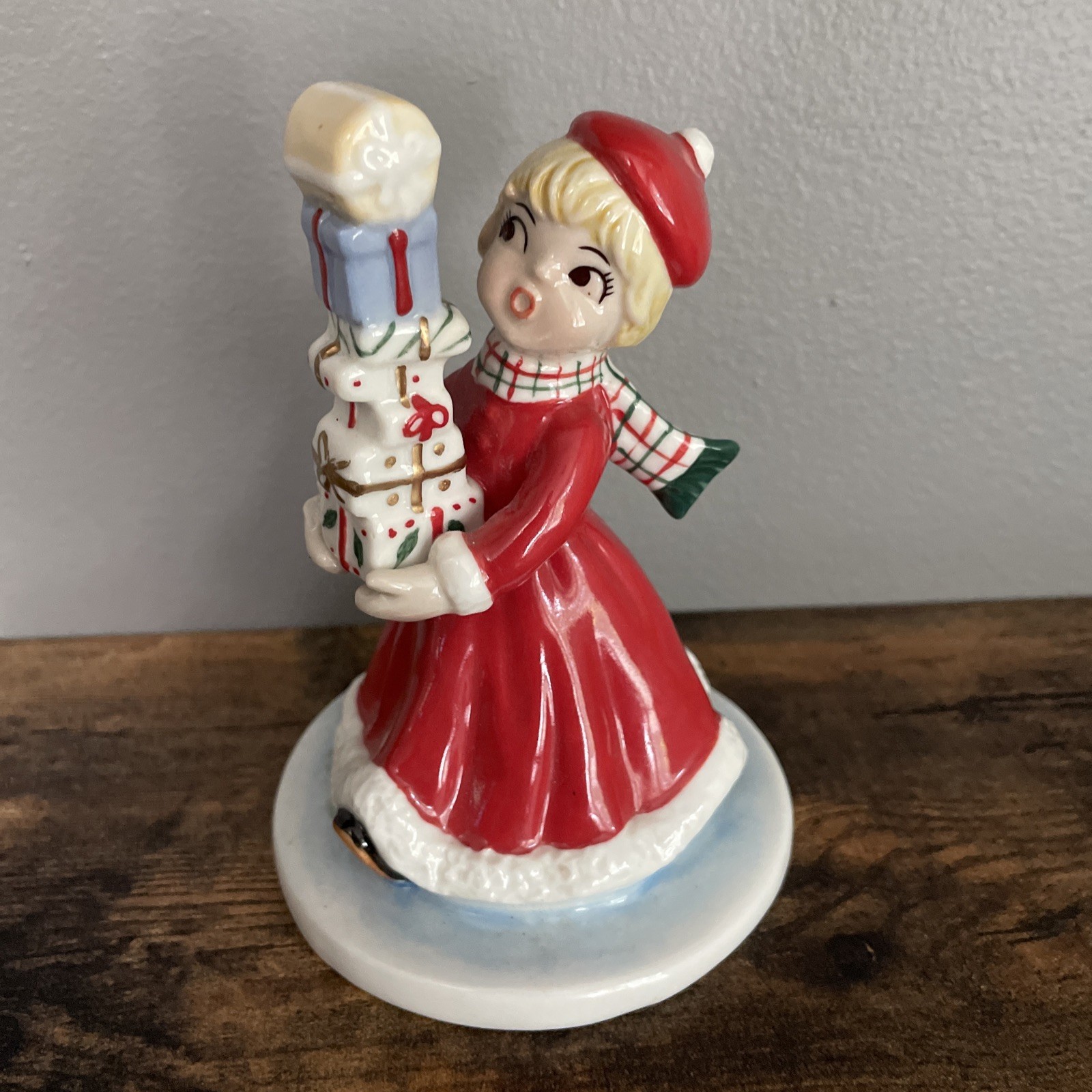 Royal Doulton Nostalgic Christmas Wrapped and Ready Figurine Royal Doulton Nostalgic Christmas Wrapped and Ready Figurine