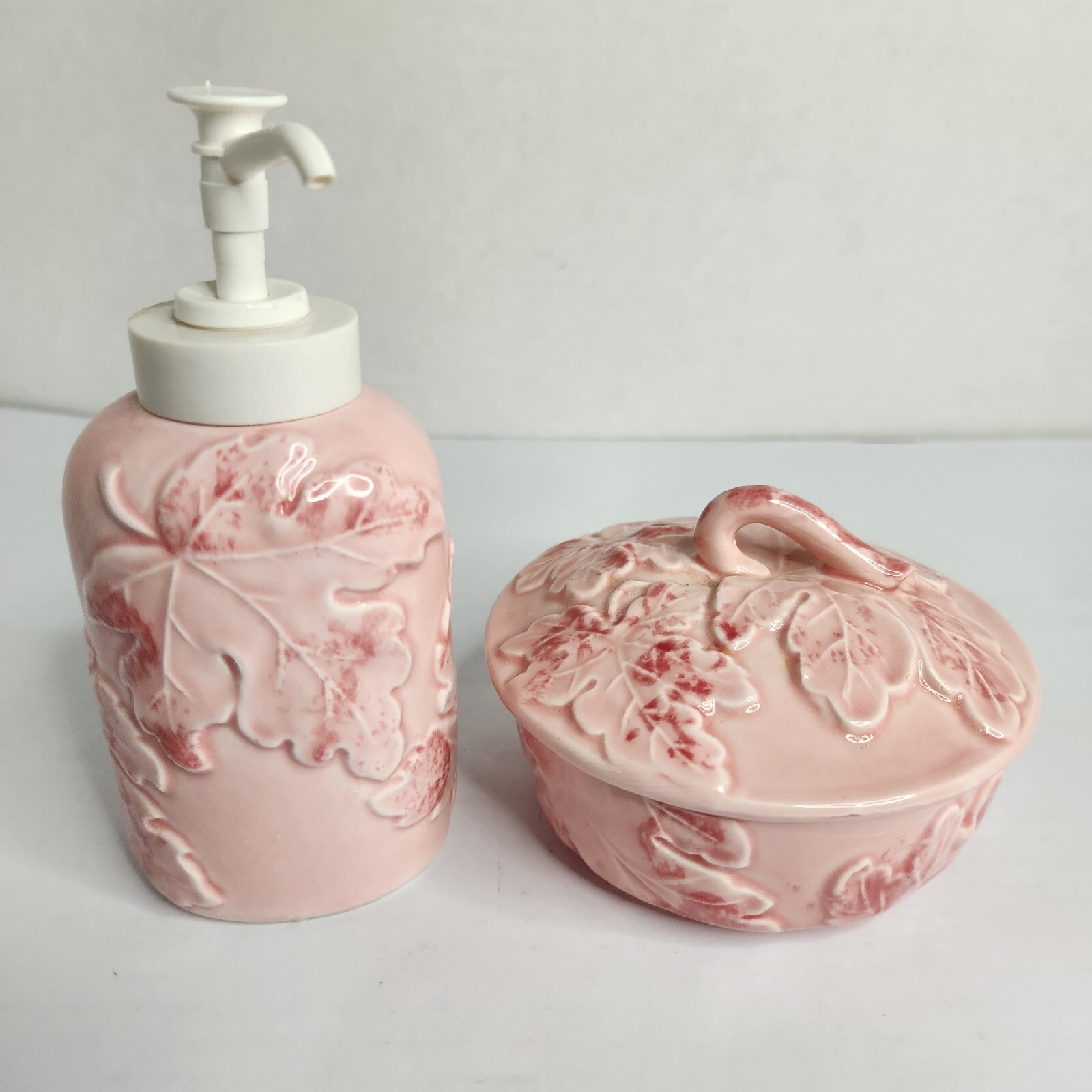 Vintage Vanity Set 2 Piece I.W.Rice & Co. Light Pink With Leaves On It