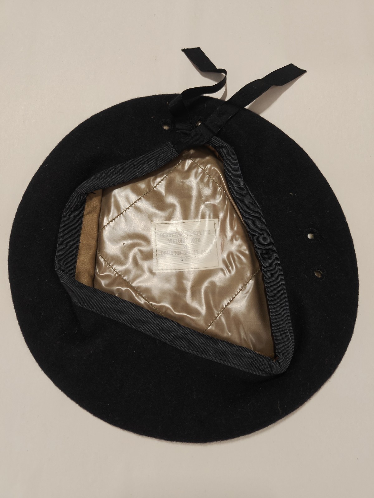 ROYAL AUSTRALIAN NAVY BERET HAT DATED 1976