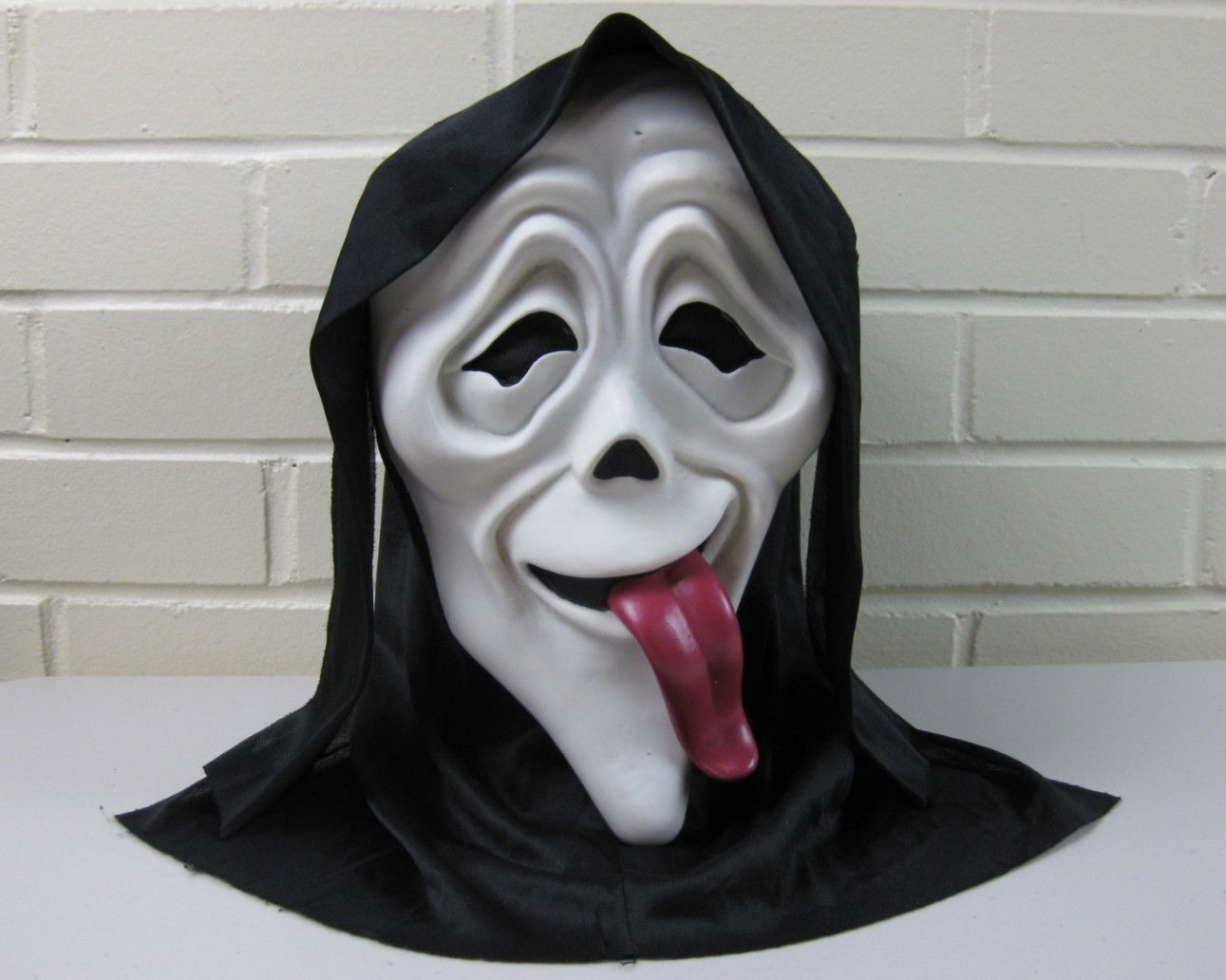 Vintage Y2K Ghostface Wassup Mask Scary Movie Scream T-Stamp Easter Unlimited 9