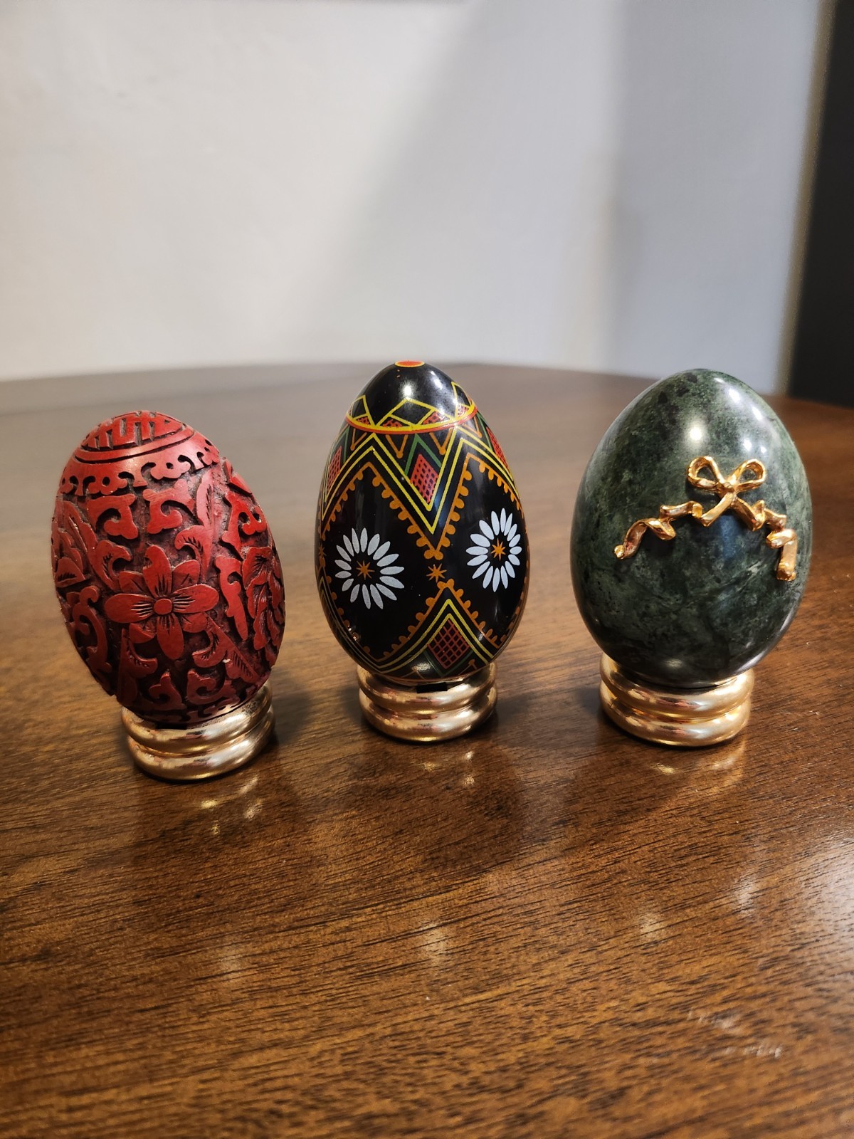 3  Franklin Mint Eggs: Ukrainian Floral, Red Cinnabar, Green Italian Carrara