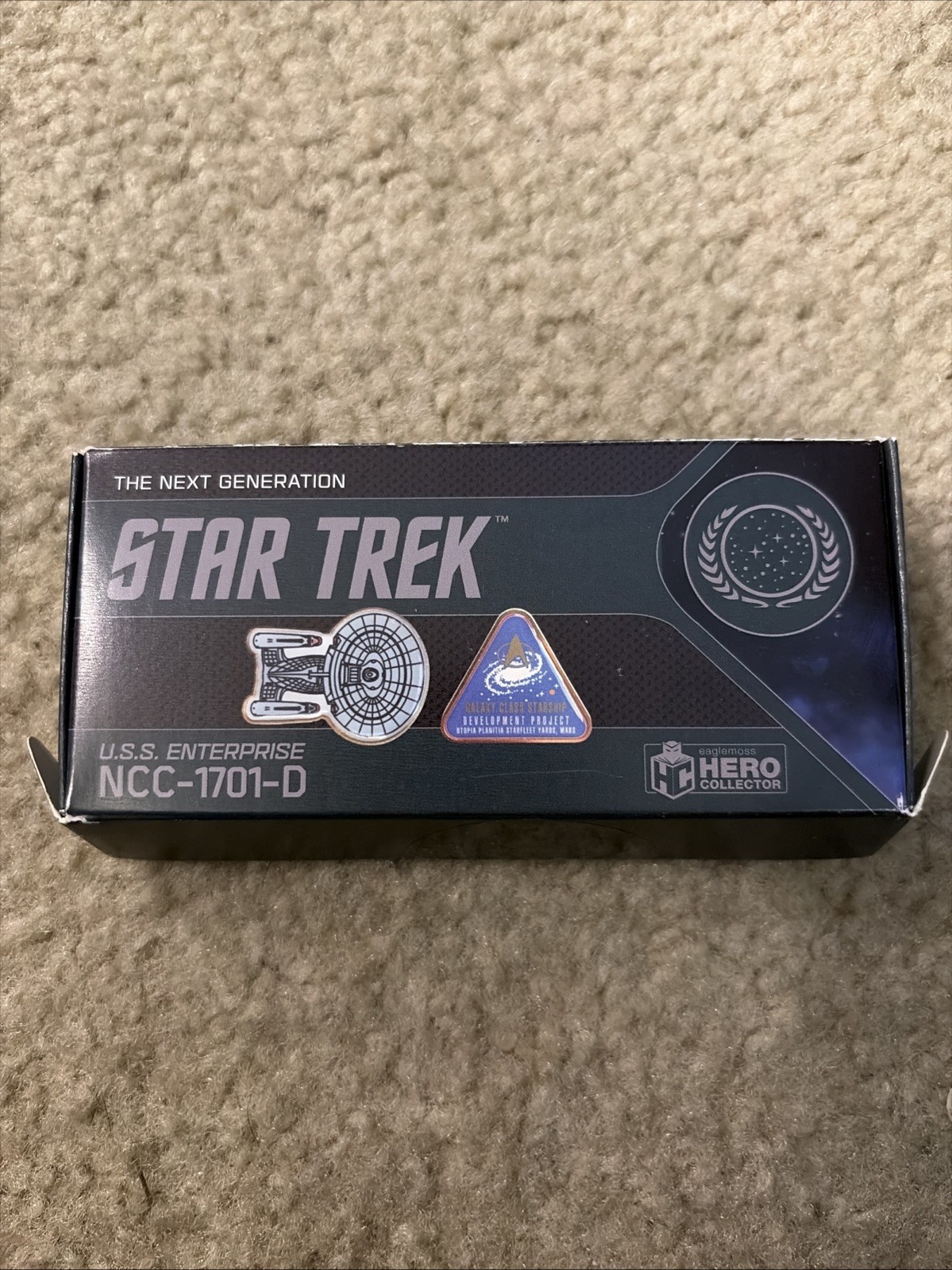 Eaglemoss Hero Collector U.S.S. Enterprise NCC-1701-D Pin Set Eaglemoss Hero Collector U.S.S. Enterprise NCC-1701-D Pin Set