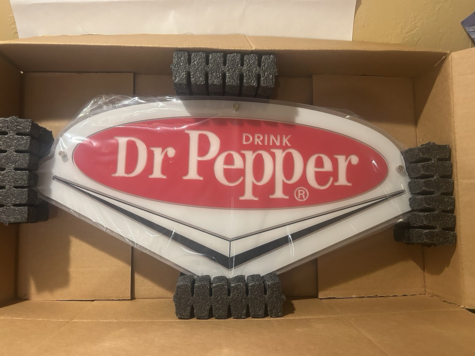 Dr Pepper Soda Soft Drink Chevron Logo LED NEON Light - Pristine - 24 x 12 - WOW