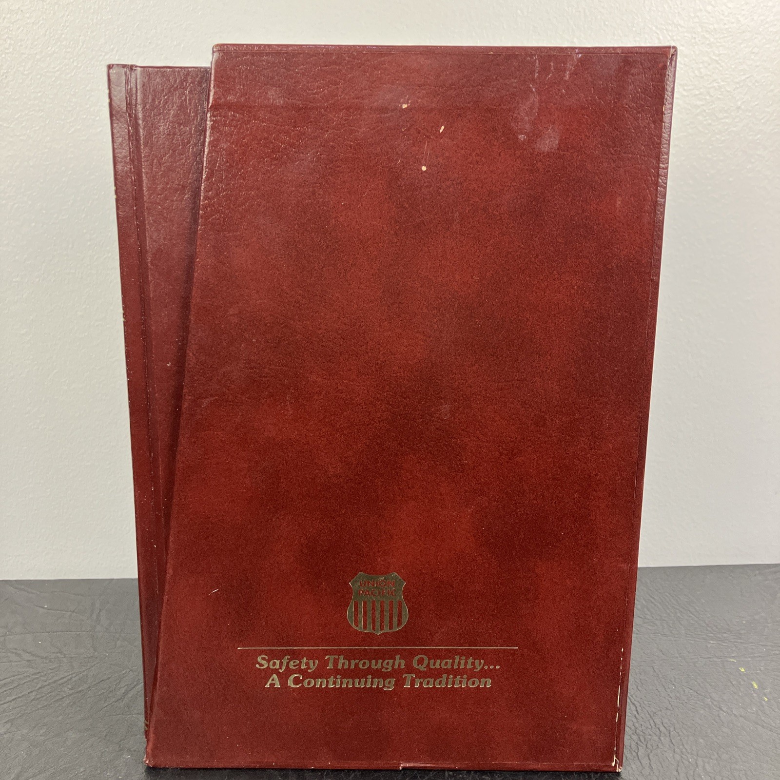 Rare Union Pacific Railroad World Atlas + Dictionary 1980s Rand McNally Houghton Rare Union Pacific Railroad World Atlas + Dictionary 1980s Rand McNally Houghton