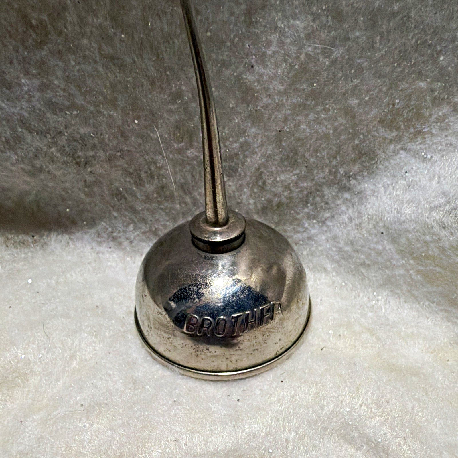 Brother Metal Sewing Machine Oil Can Oiler with Long Spout Applicator
