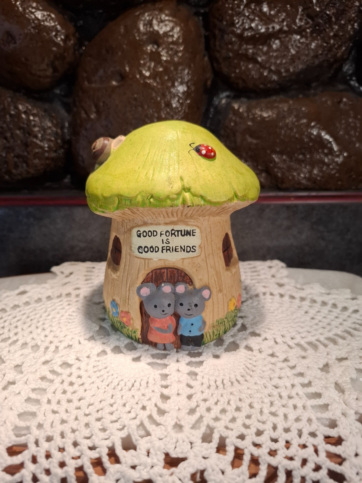 Vintage 1978 Enesco Mushroom House w/ Mice “Good Friends Good Fortune” Coin Bank