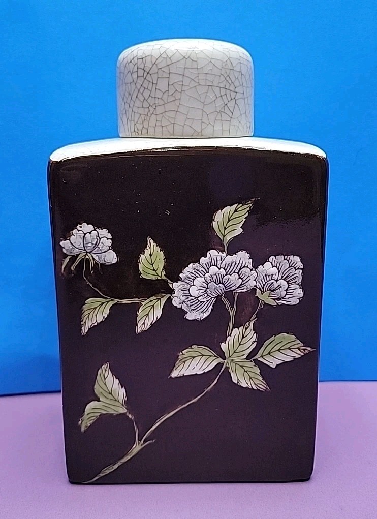 Fabienne Jouvin Paris Chinoiserie Flower Glazed Porcelain Jar with Lid Fabienne Jouvin Paris Chinoiserie Flower Glazed Porcelain Jar with Lid