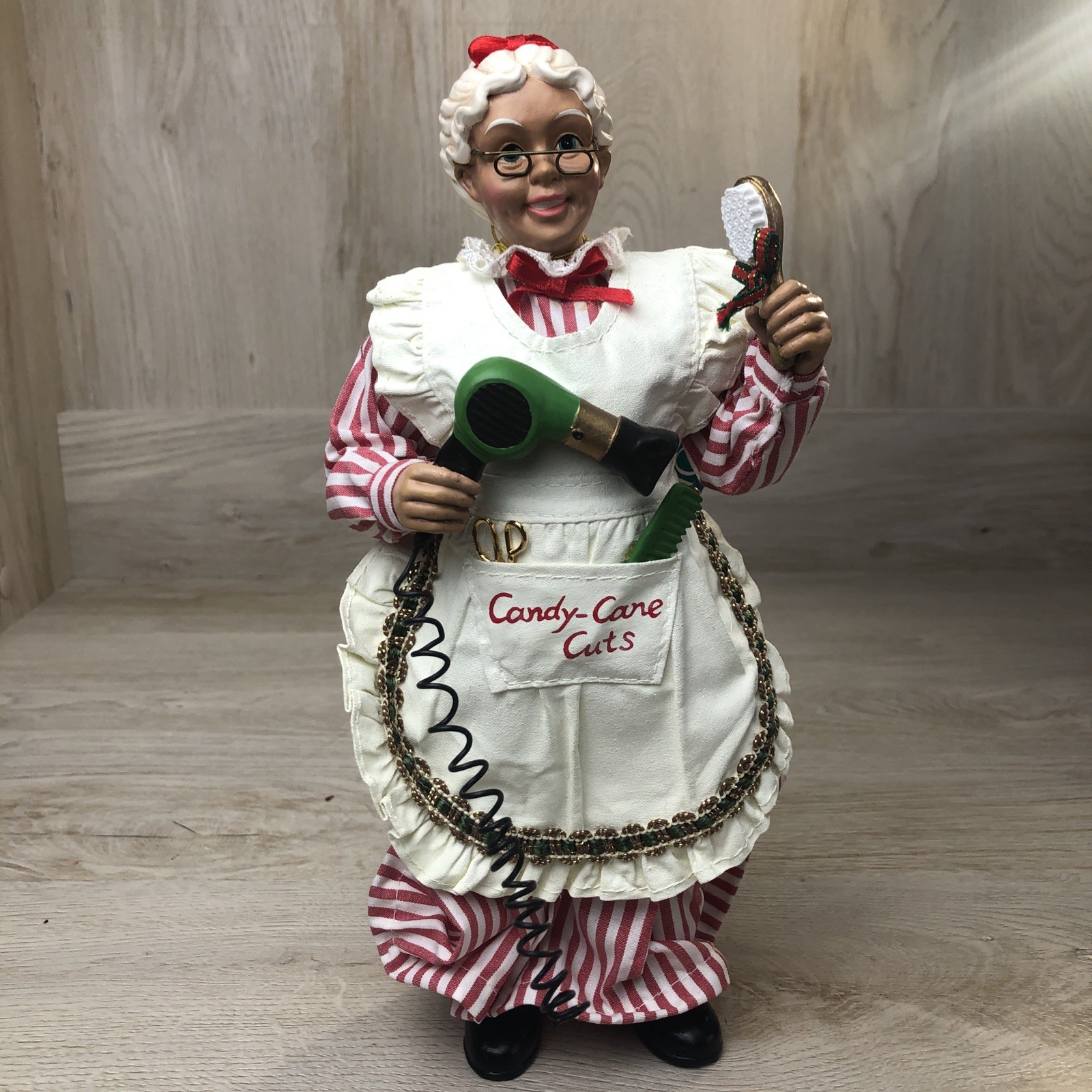 VTG Possible Dreams Clothique Mrs. Claus CANDY CANE CUTS 10 VTG Possible Dreams Clothique Mrs. Claus CANDY CANE CUTS 10