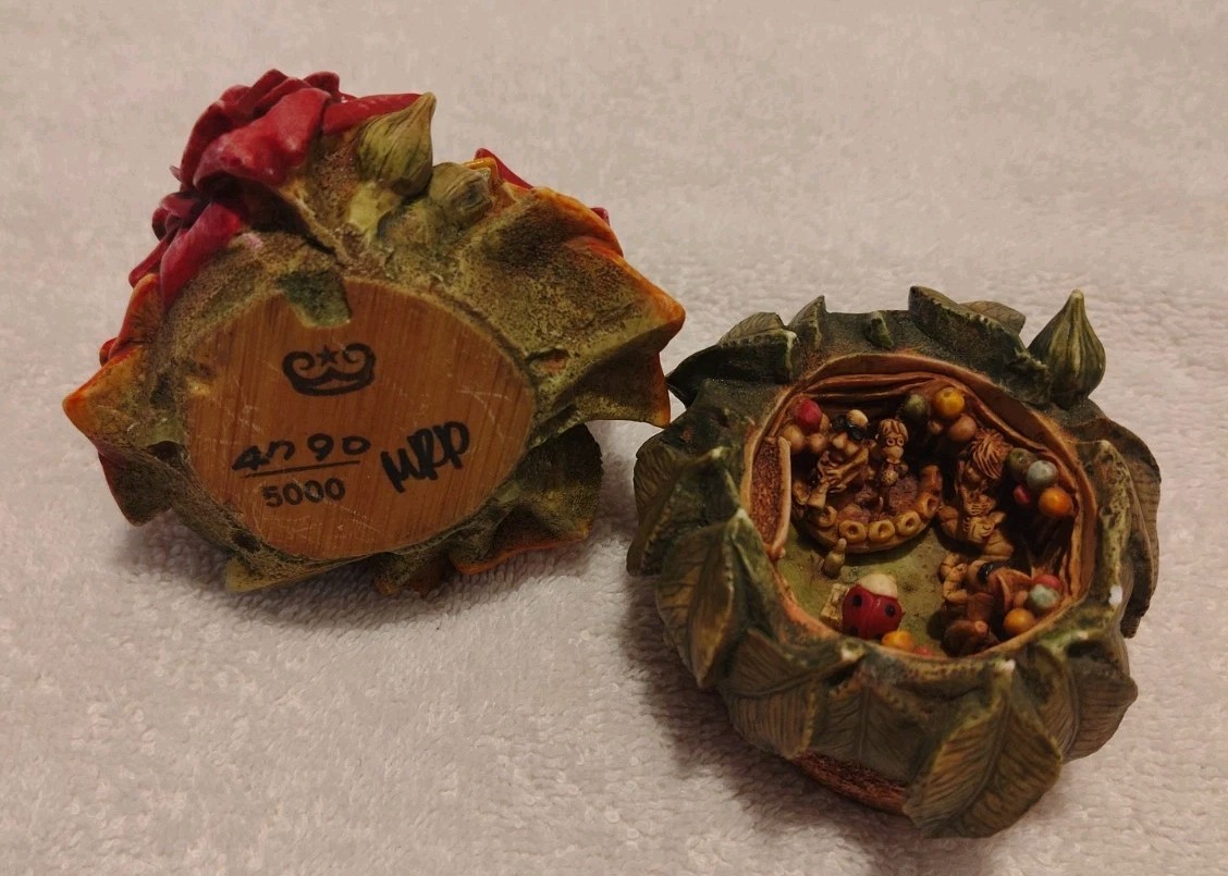 1998 Harmony Garden Harmony Kingdom ~ ROSE PARTY #4790? of 5000 ~ NO BOX ~ Used