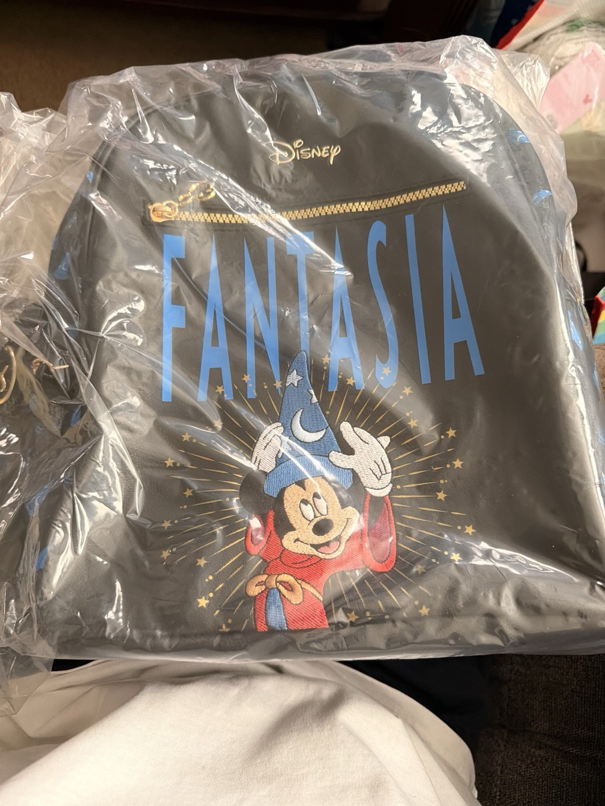 Disney Mickey Mouse Lounge Fly Backpack