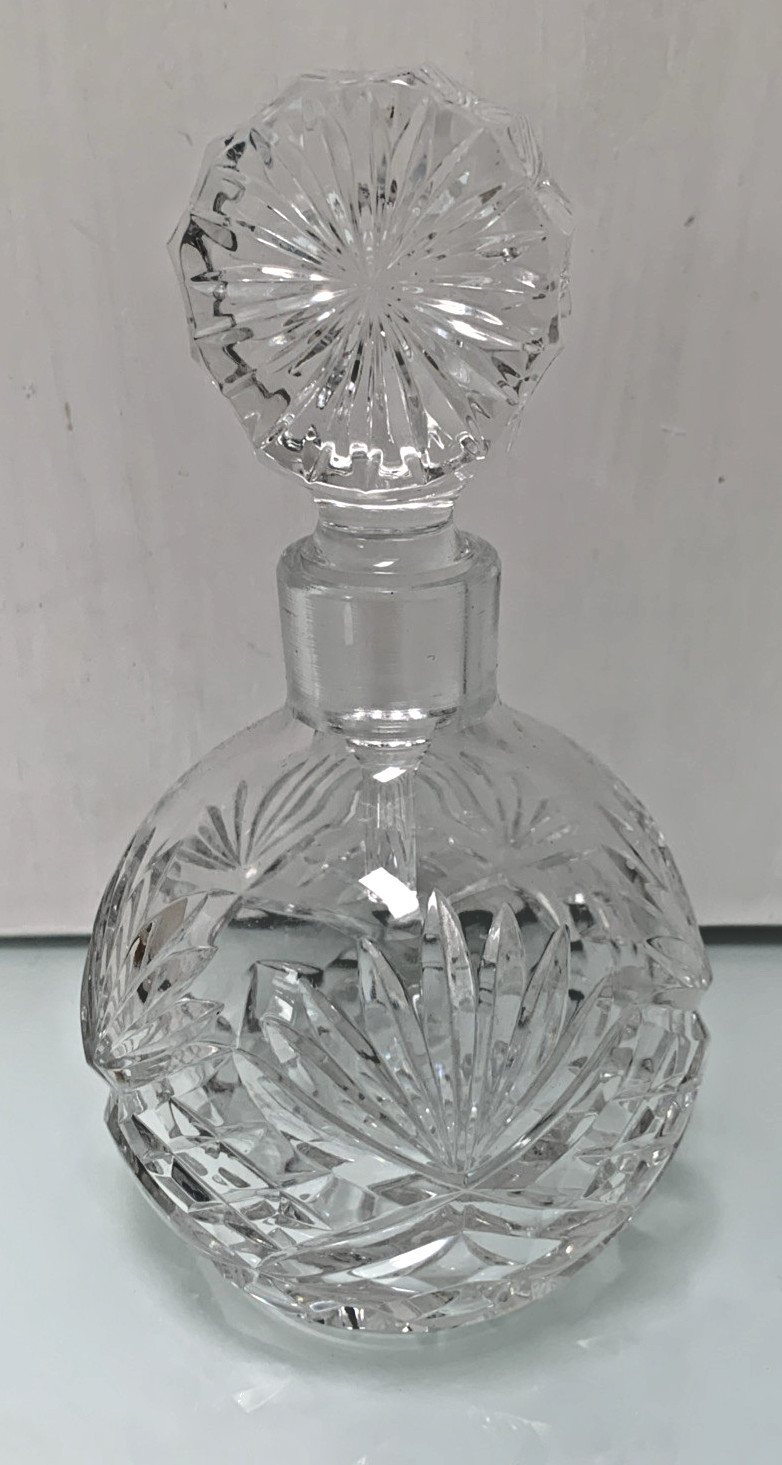 Vintage Cut Glass Pefume Bottle & Stopper, 1st Quality, Excellent Condition 15cm