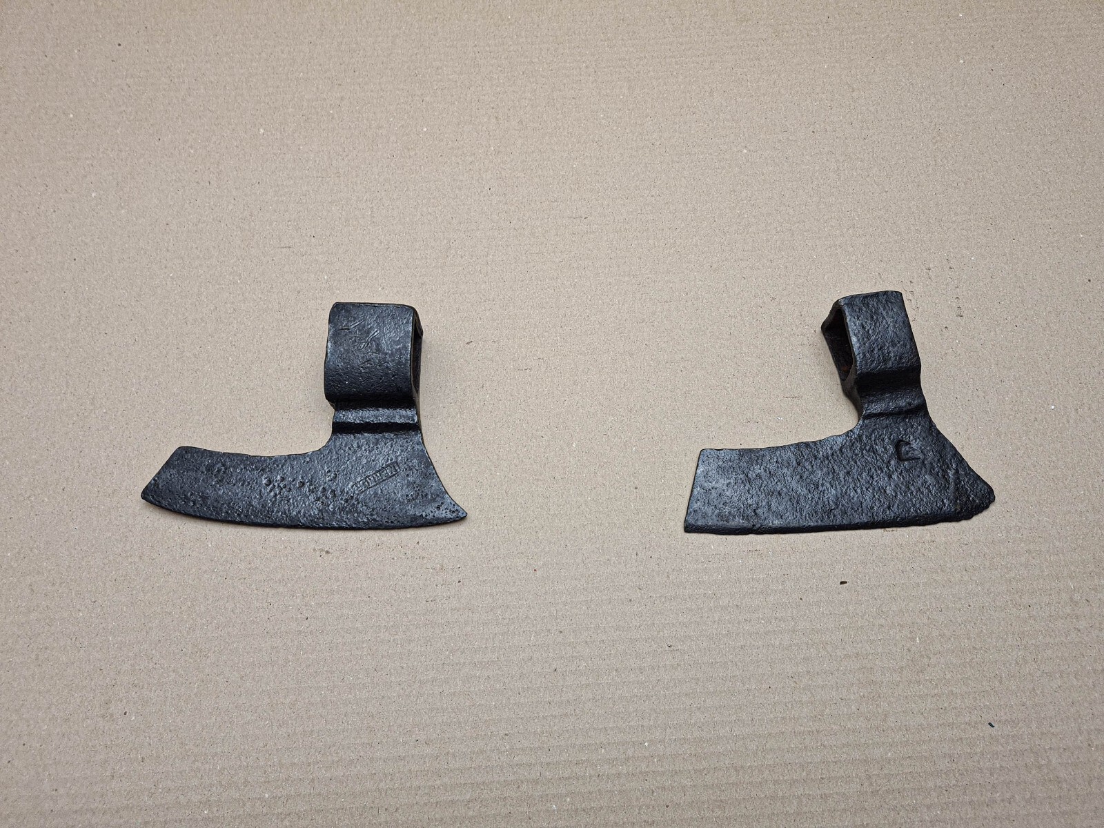 LOT OF  2 X Antique Rare Primitive Wrought Hewing Goosewing Bearded broad
