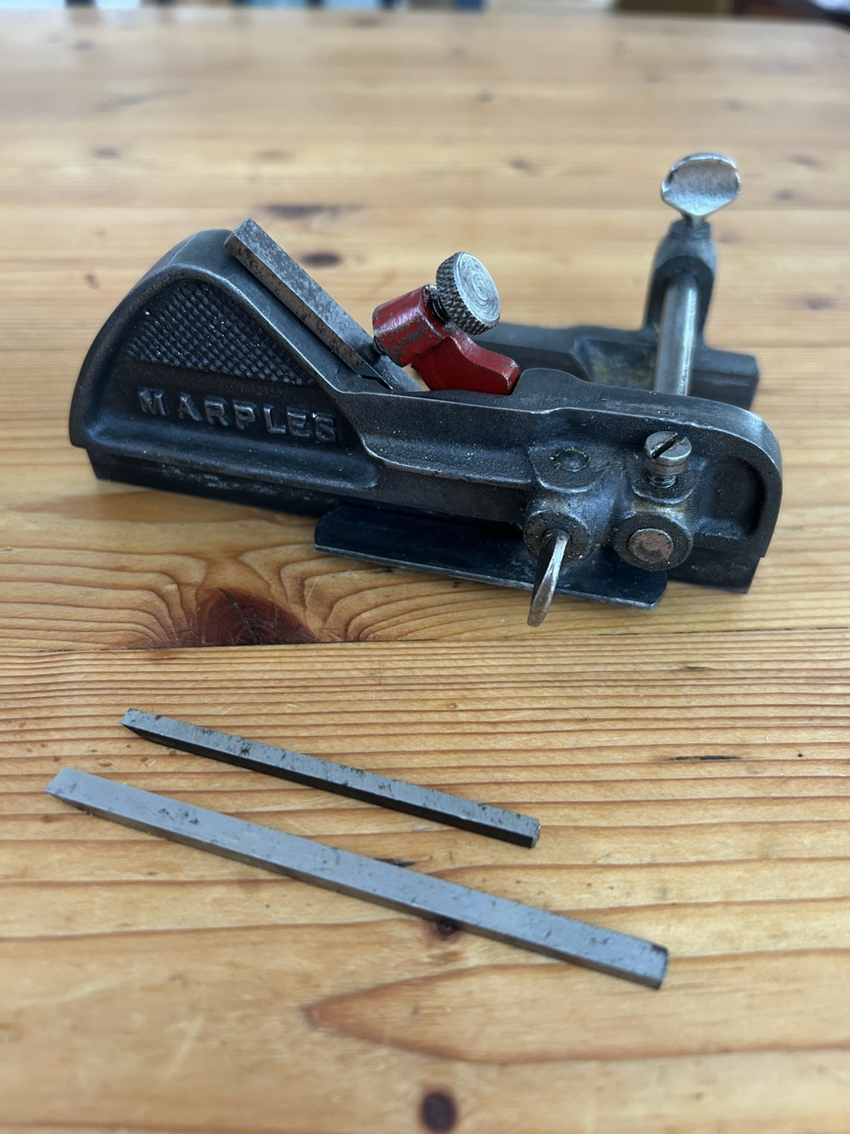 VINTAGE MARPLES M40 GROOVING / PLOUGH PLANE WITH FENCE & DEPTH STOP + 3 BLADES