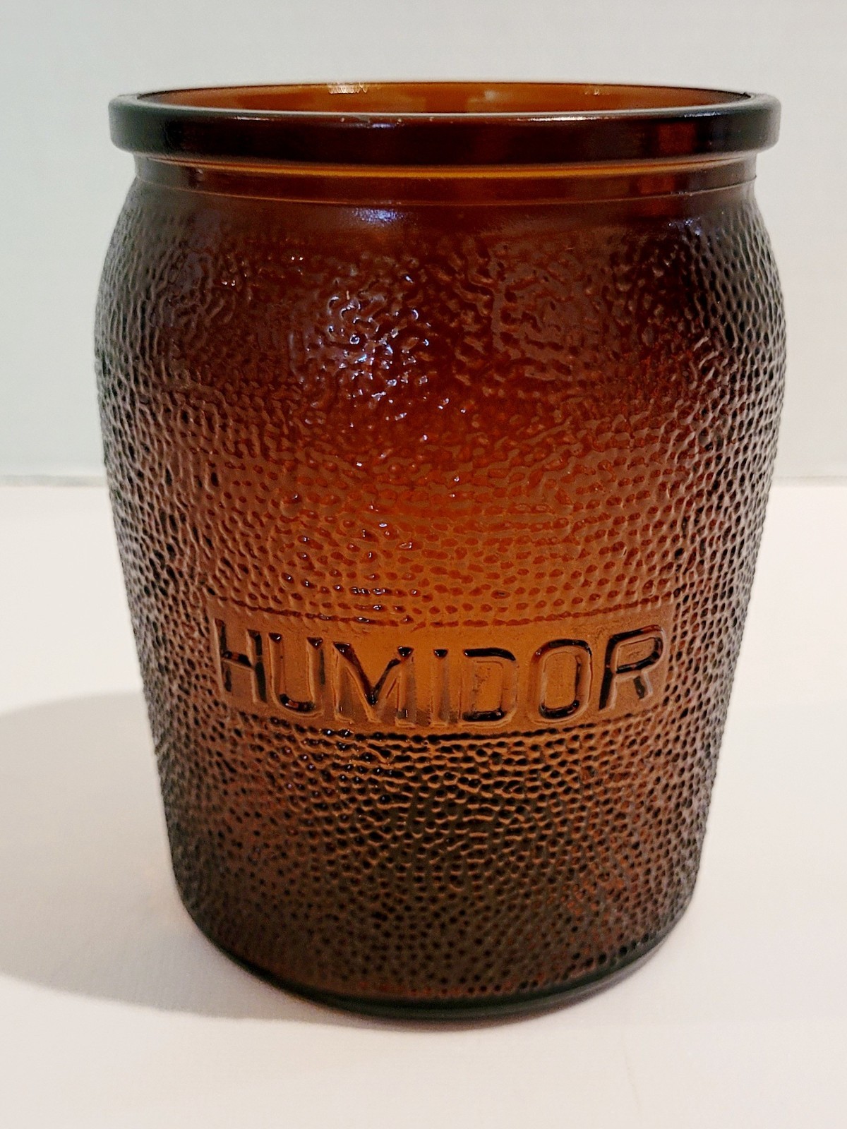 VTG DUN-RITE WOOD NOV INC, BKLYN, NY HUMIDOR-AMBER PEBBLED GLASS--5\