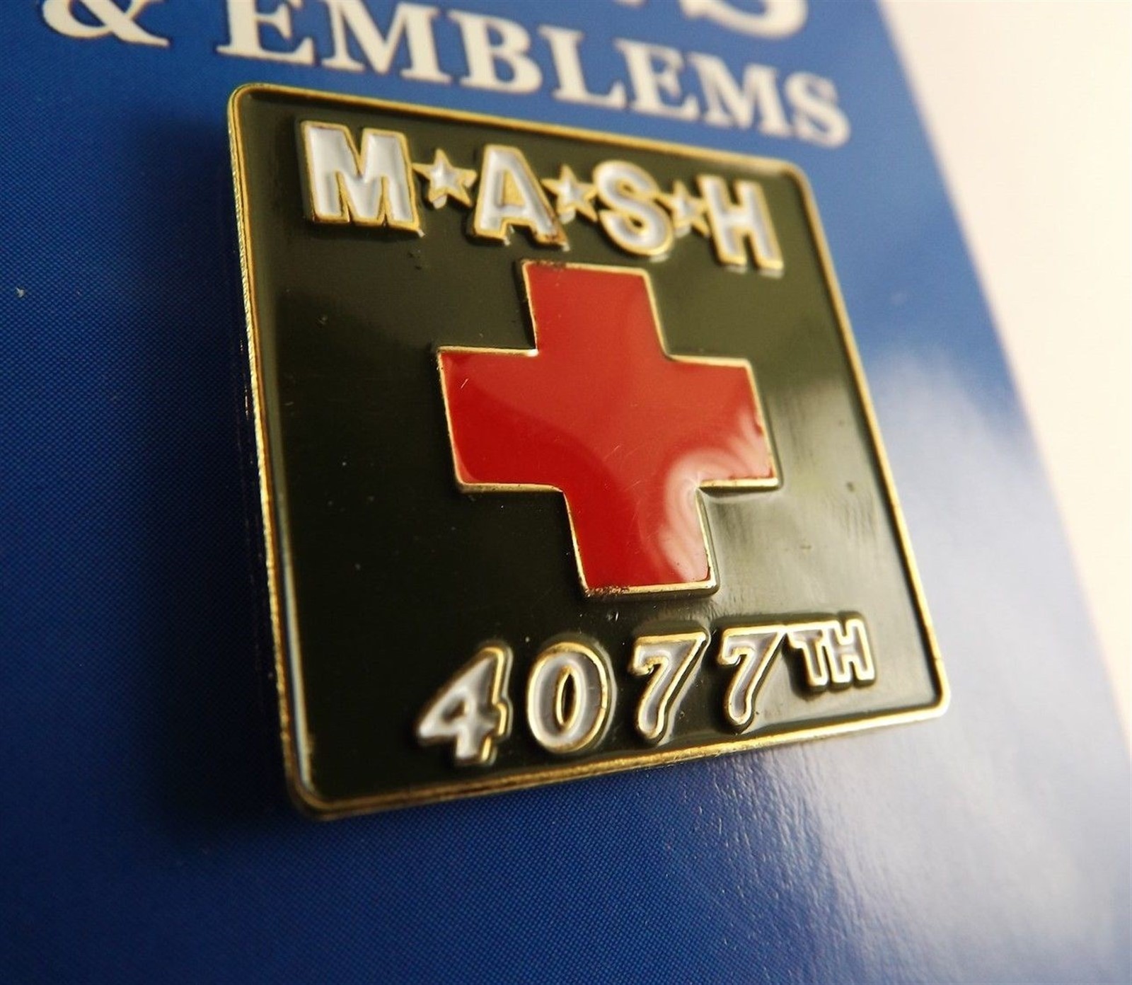 FREE SHIP Lapel Pin M*A*S*H 4077TH Red & Green Enamel 1\