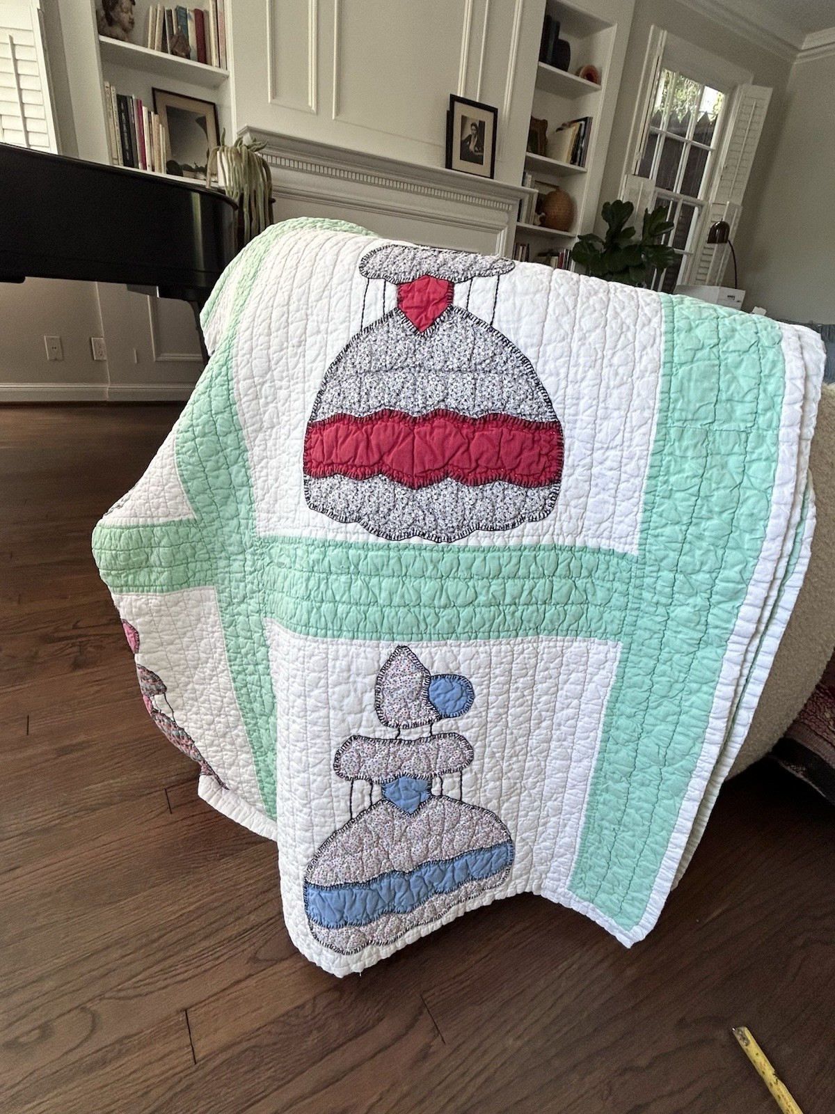 Vintage Southern Belle Handmade Hand Stitched Quilt 65x70 Feedsack