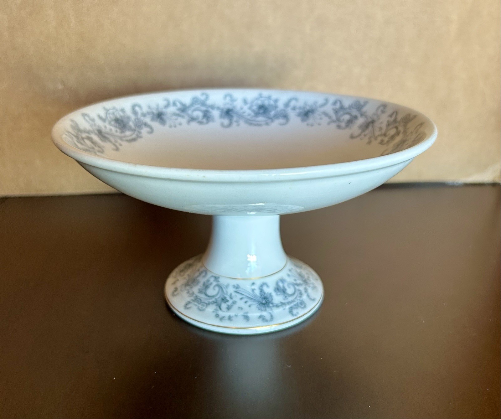 Vintage Lamberton China Made For Hotel Manhattan, Design Patented Vintage Lamberton China Made For Hotel Manhattan, Design Patented