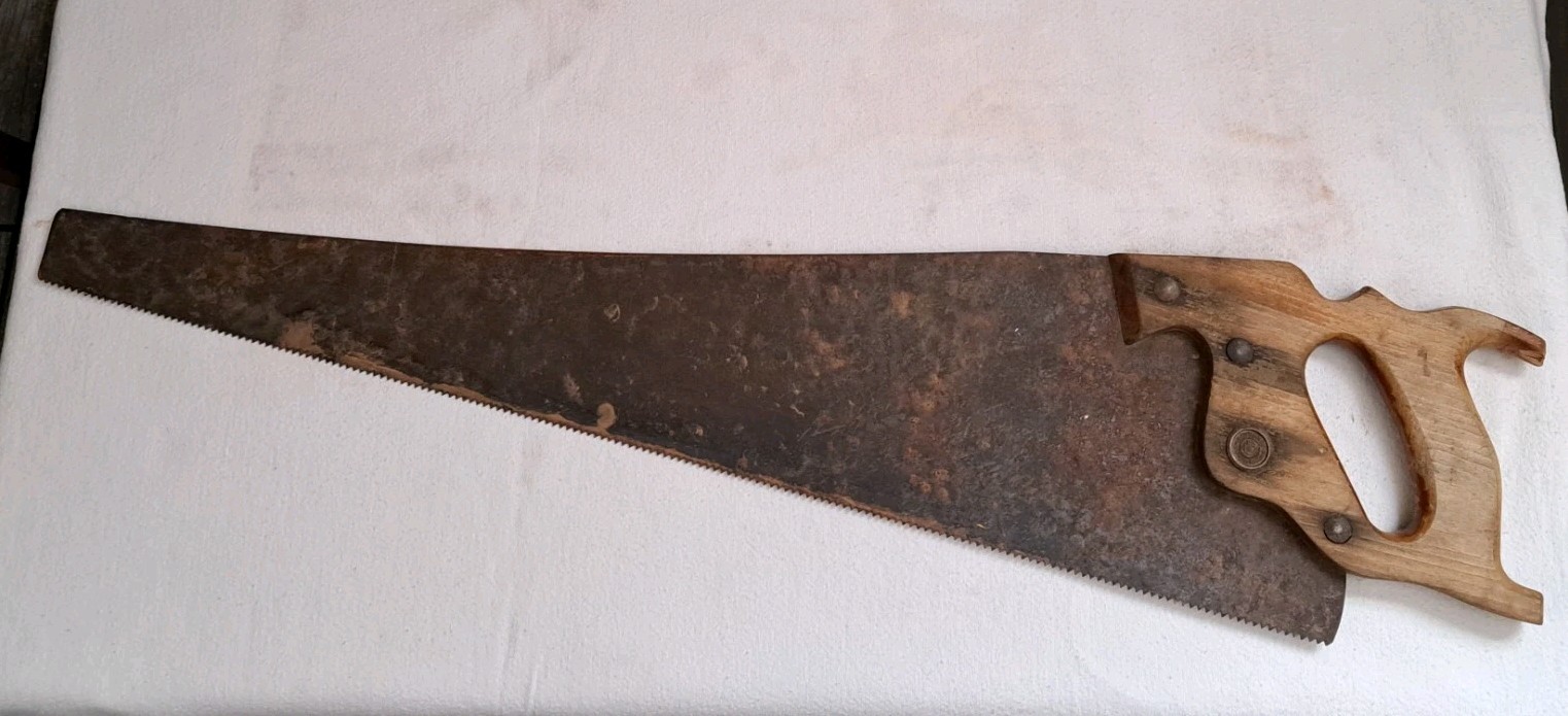 Vintage Disston Warranted Superior HAND SAW Empty Keystone Medallion 26\