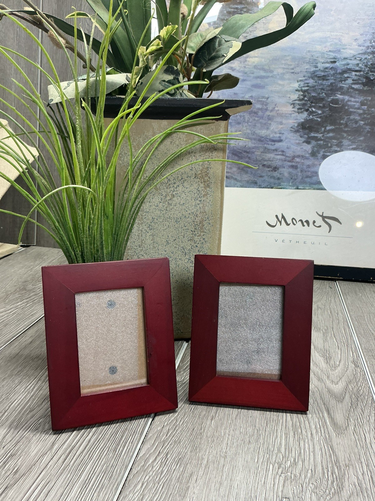 Small Burgundy Red Picture Frames Set of 2 Wood Look Composite Tabletop 3.5x2.5