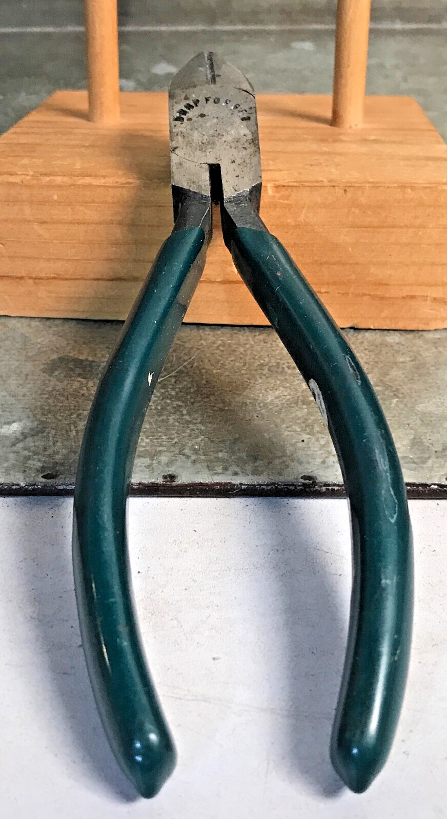 Vintage 6 1/4” Wire Cutters Green Insulated Handles Marked Drop Forged 3/4