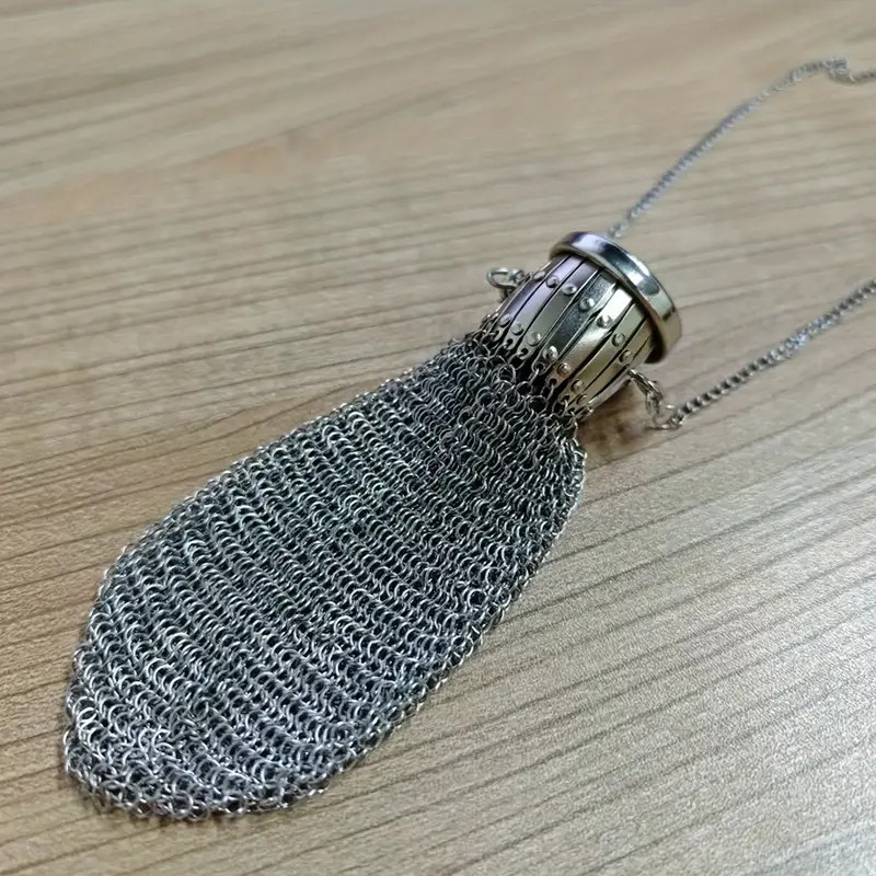 Vintage 1920s British-Inspired Handmade Coin Purse with Chain and Mesh Design -