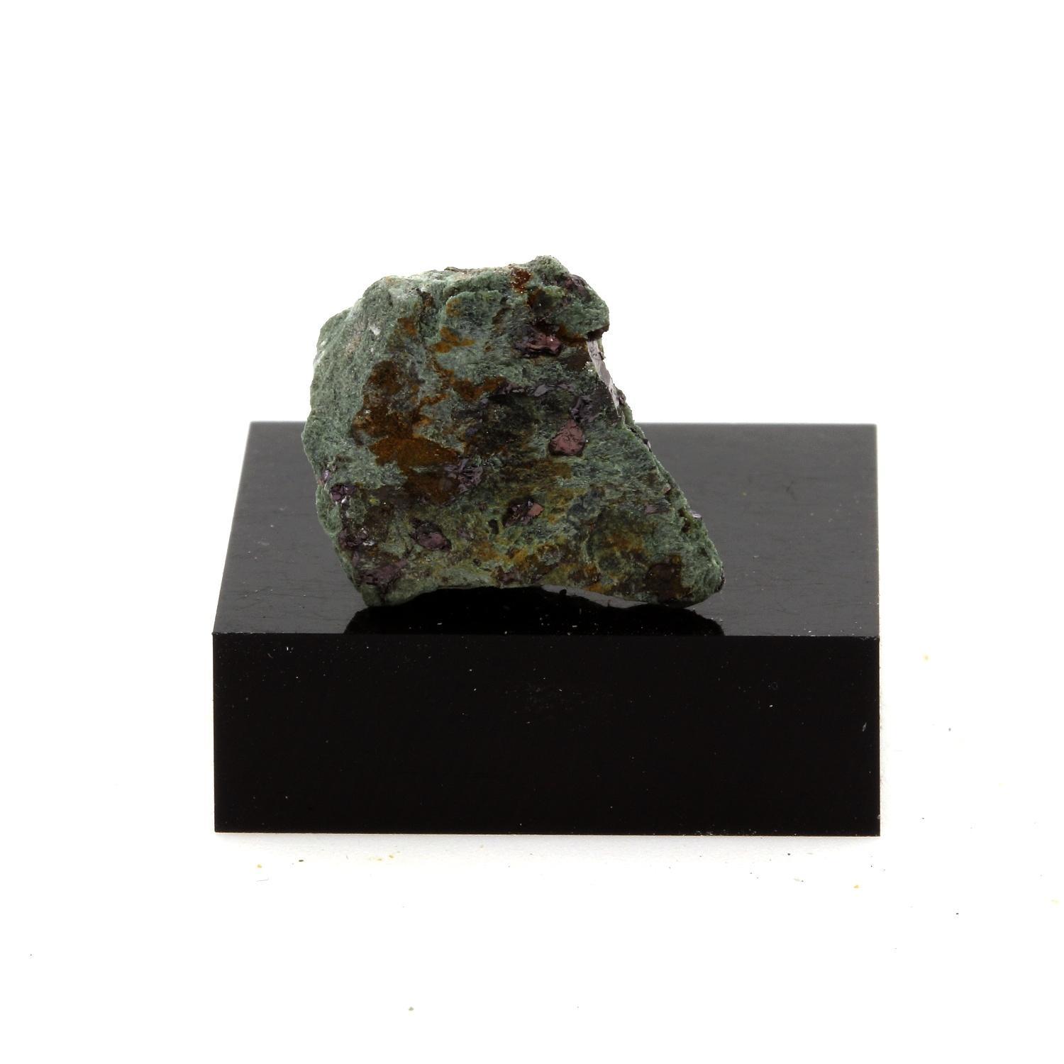 Dudgeonite. 20.3 cts. Estrie, Québec, Canada