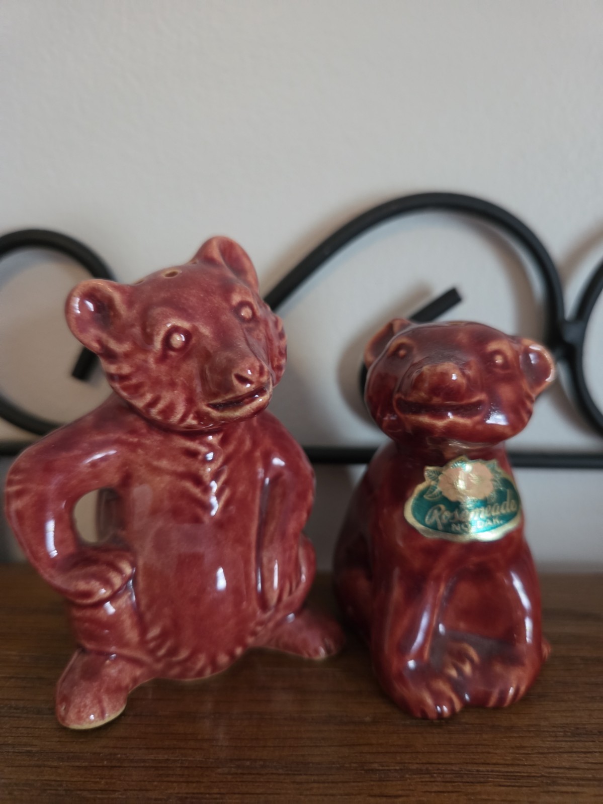 Vintage 1940s Rare Rosemeade Red/Brick Bear salt and pepper shakers With Sticker