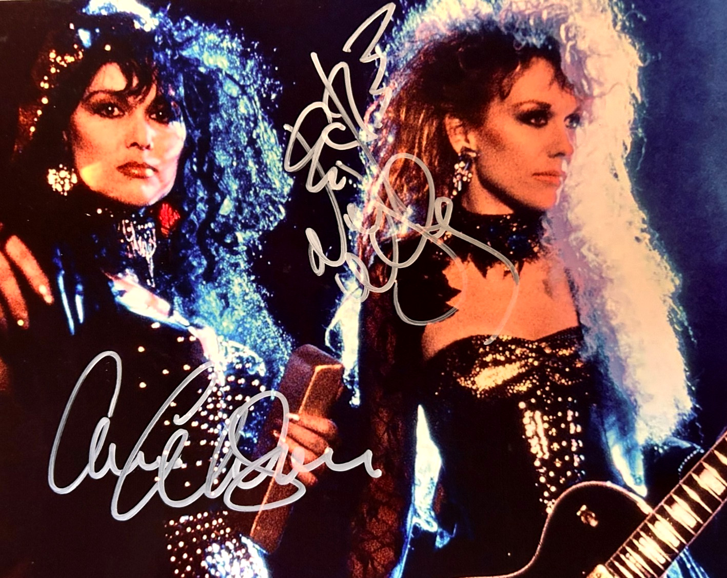 HEART Signed [Ann & Nancy Wilson] 8x10\