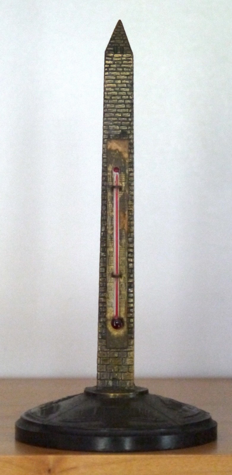 WASHINGTON MONUMENT DC Vintage Metal Souvenir Building Thermometer Unique