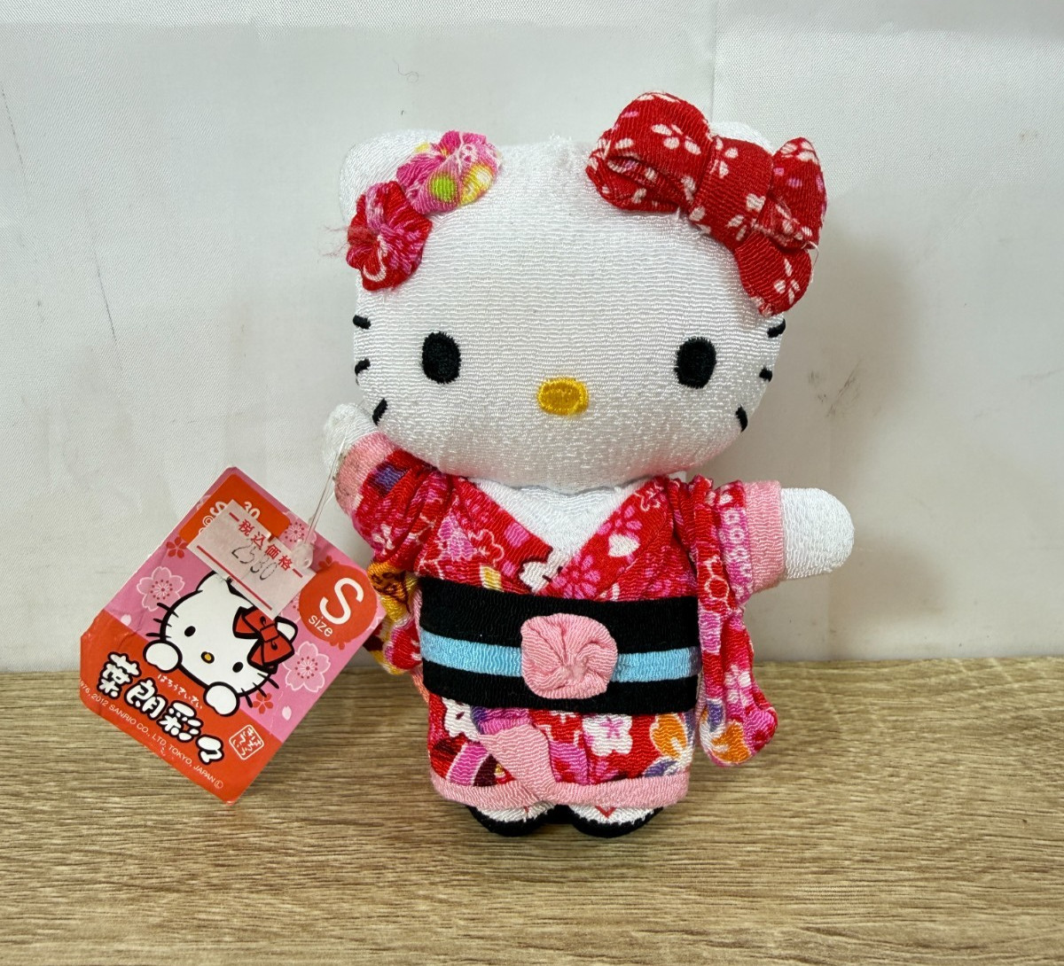 Hello Kitty Chirimen Japanese Doll Sanrio Kimono Japan Exclusive 12cm With Tags