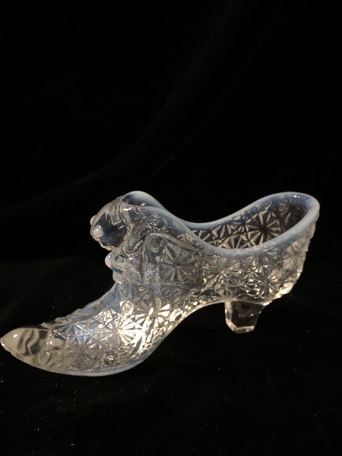 VTG Fenton Glass Cat-Head Slipper/Shoe-Daisy & Button Opalescent Moonstone