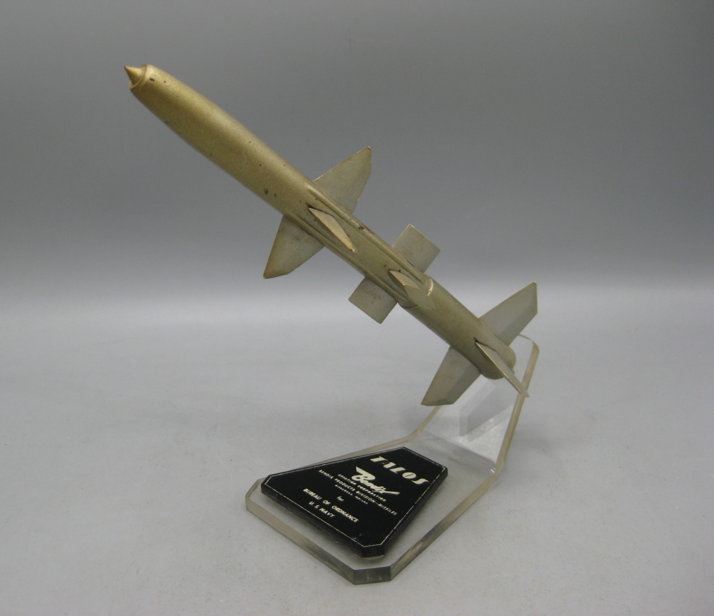 Vtg 1950\'s Bendix Talos RIM-8 Missile Contractor Desktop Desk Display Wood Model