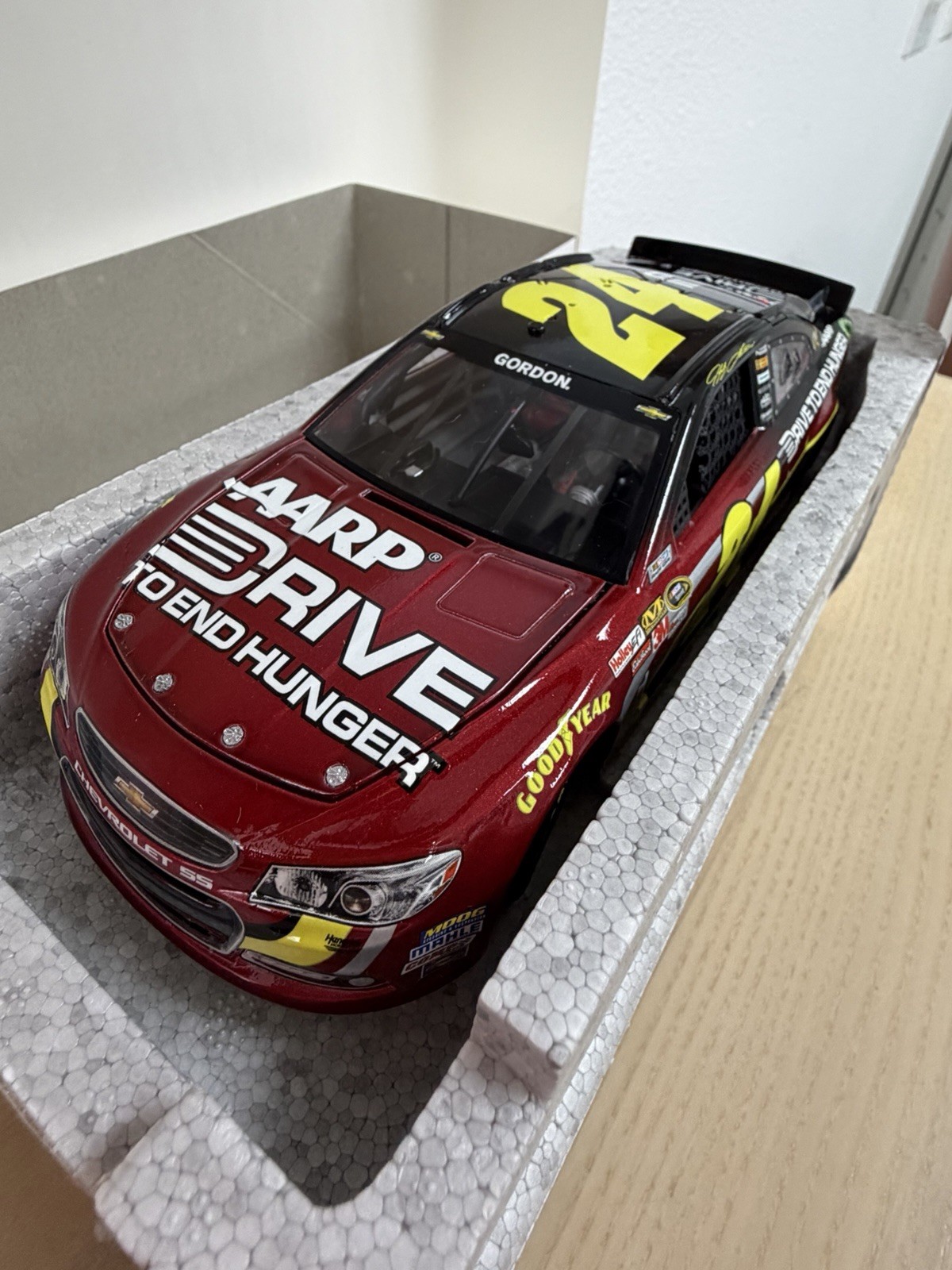 2013 Jeff Gordon #24 AARP Drive To End Hunger RCCA Elite 1:24 Diecast LE 42/500