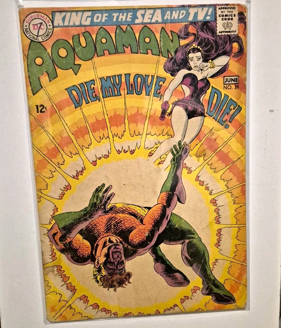 Aquaman #39 DC Comics Silver Age Single Issue Comic Book, Aquaman, Color Aquaman #39 DC Comics Silver Age Single Issue Comic Book, Aquaman, Color