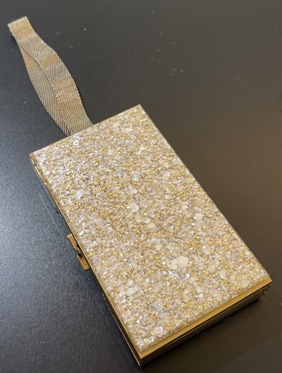 VINTAGE MOTHER OF PEARL COMPACT CLUTCH MESH WRISTLET POWDER LIPSTICK CIGS