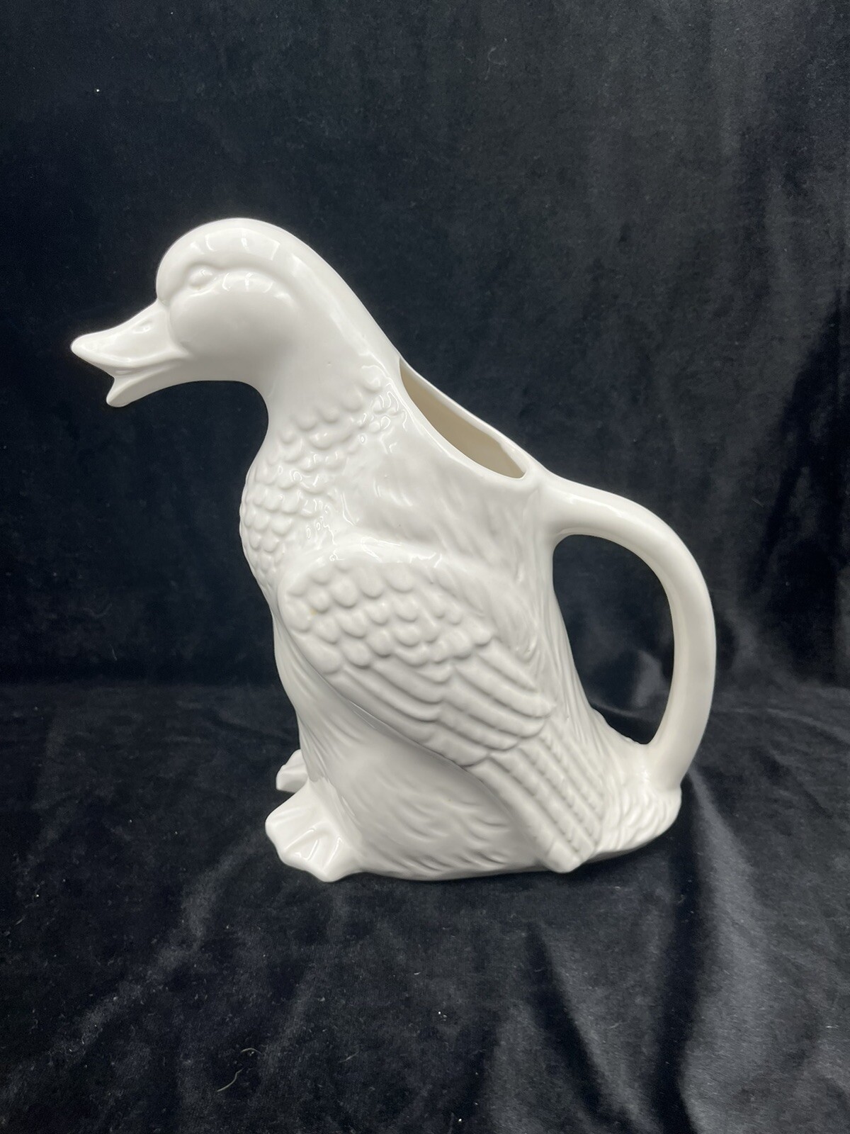 Vintage White Ceramic Figural Duck Bird Country Farmhouse Water Pitcher Vase Vintage White Ceramic Figural Duck Bird Country Farmhouse Water Pitcher Vase