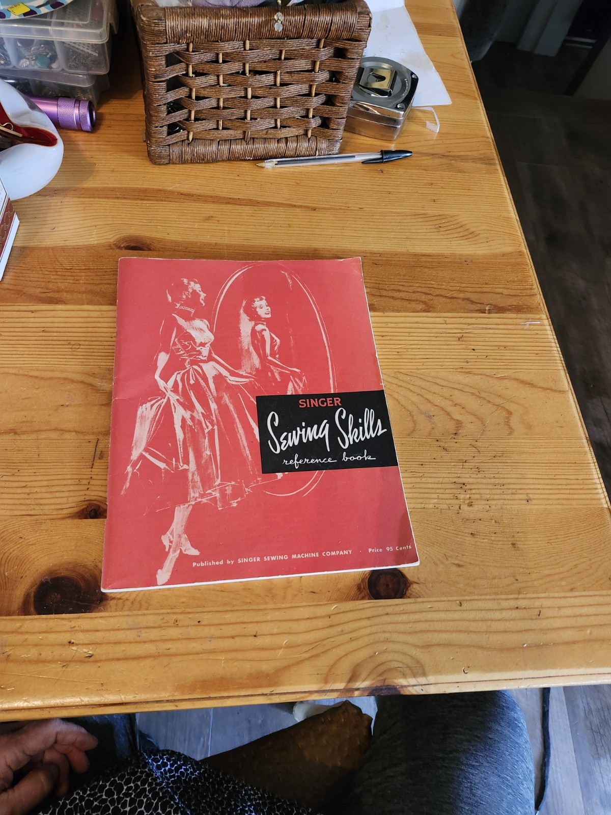 Vintage 1955 Singer Sewing Skills Reference Manual Instruction Reference Book