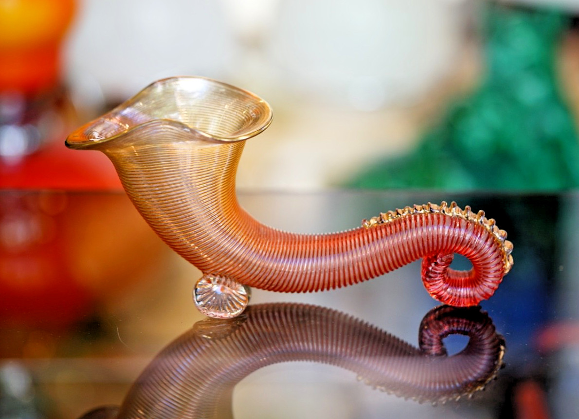 1880's Victorian Murano Venetian Cranberry Glass Gild Cornucopia Vase Threaded