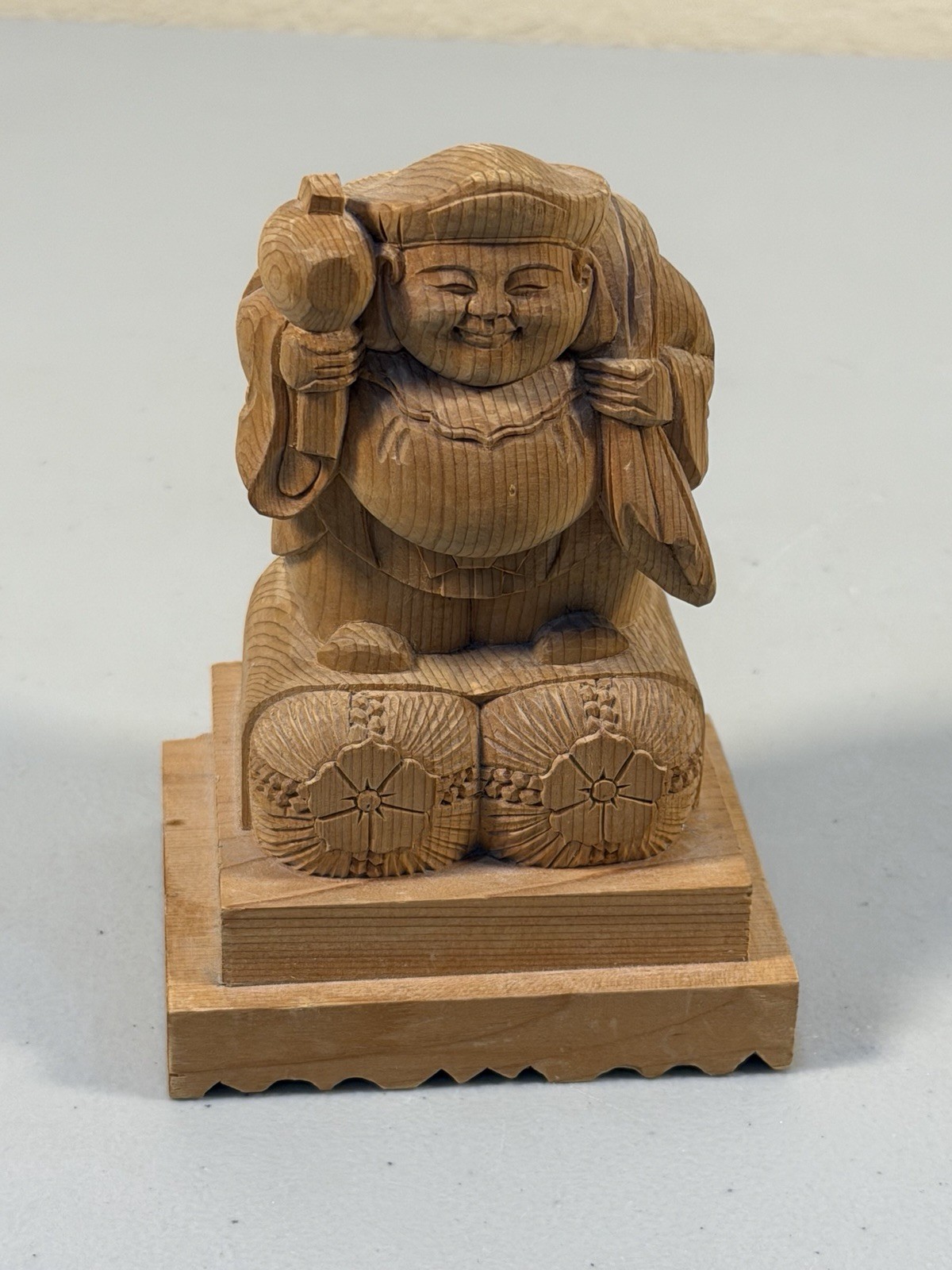 [Nichiren Sect] Buddhist statue, wood, Daikokuten, Japanese Deity Fortune 4.75”