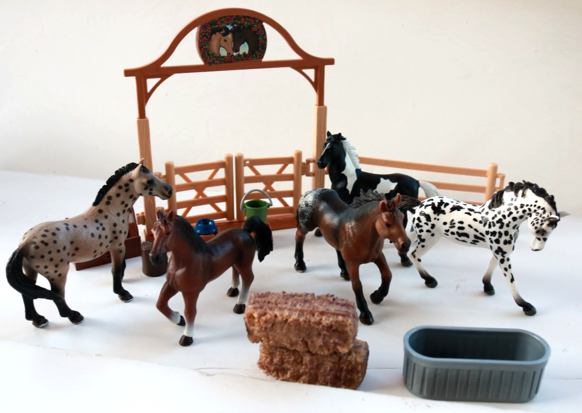 Schleich Horse Set Bundle of 16 items Pre Owned