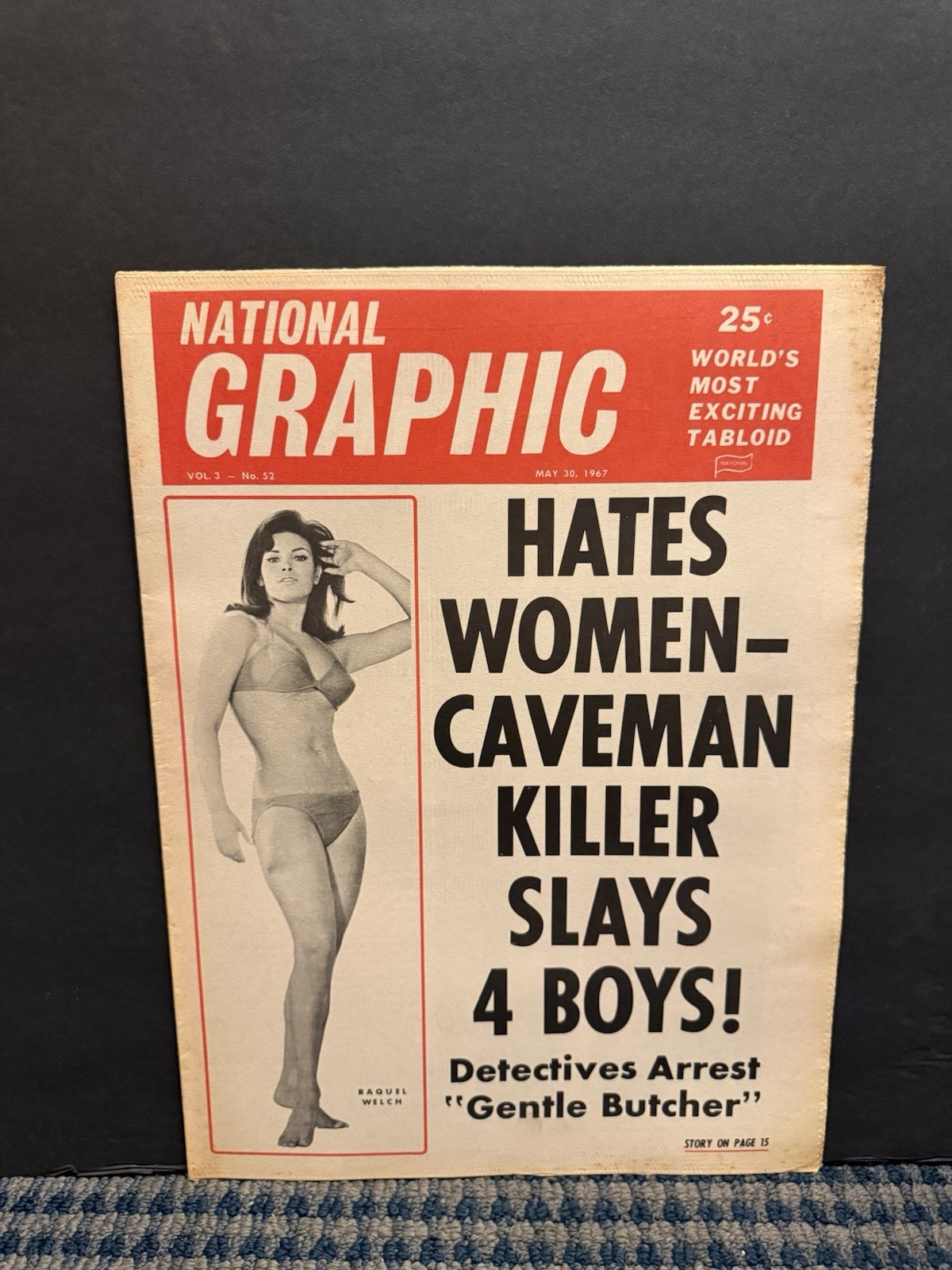 1967 May 30th National Graphic Newspaper, Raquel  Welch, Amedee Chabot (VRN10F