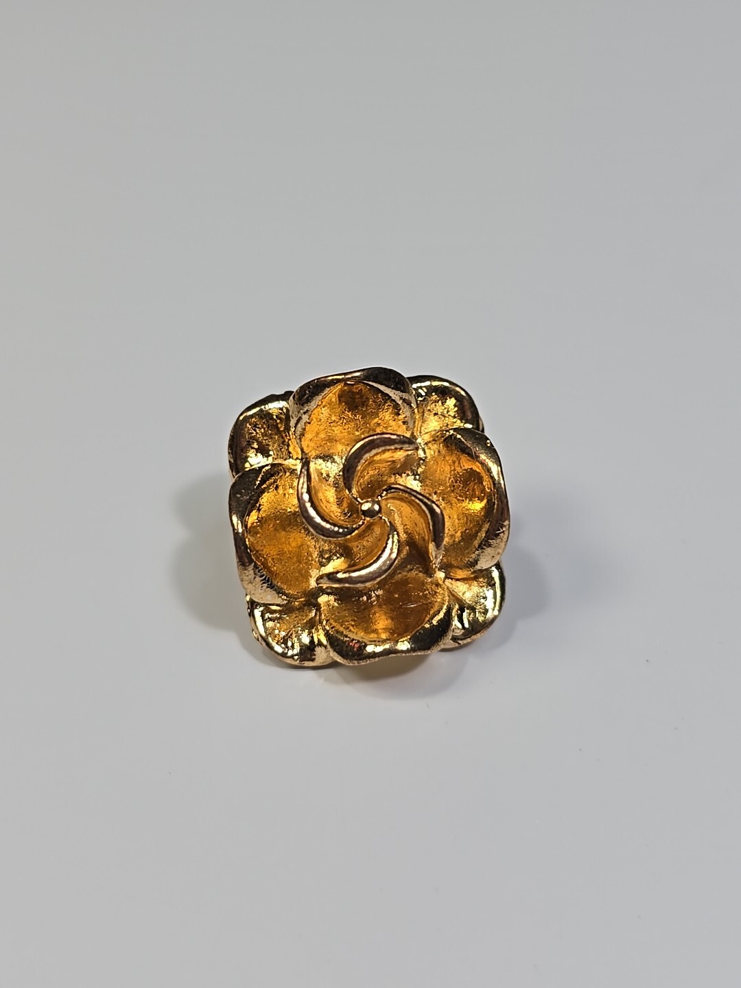 Rose Brooch Lapel Pin 3-D Gold Color Metal 